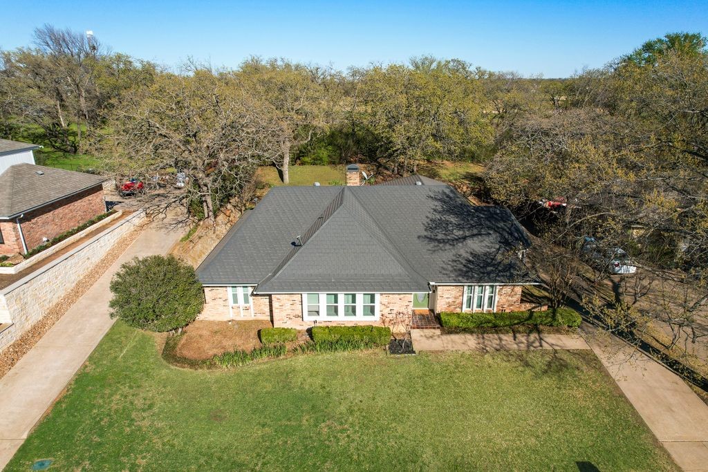 2725 Sunrise Drive