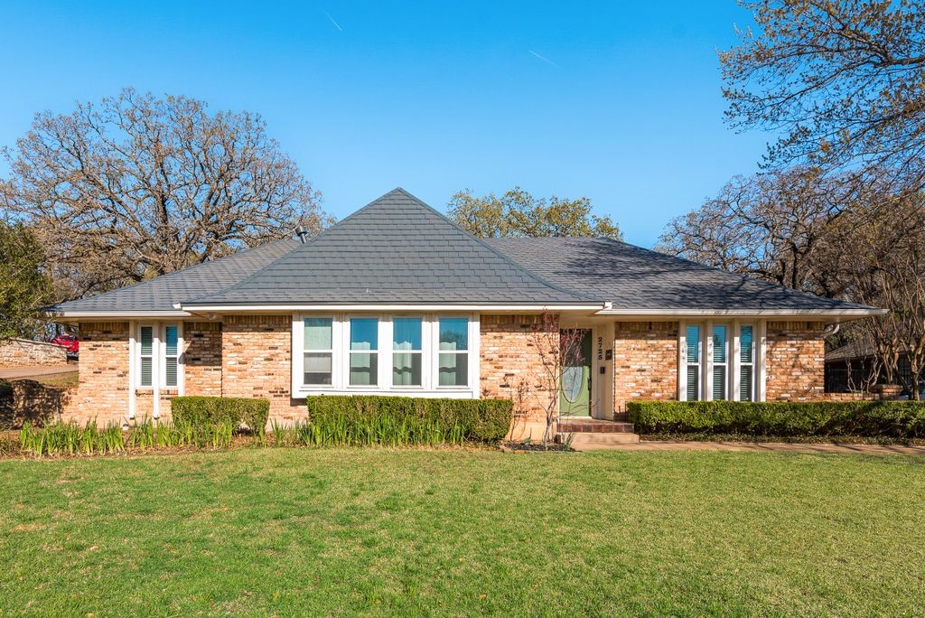 2725 Sunrise Drive