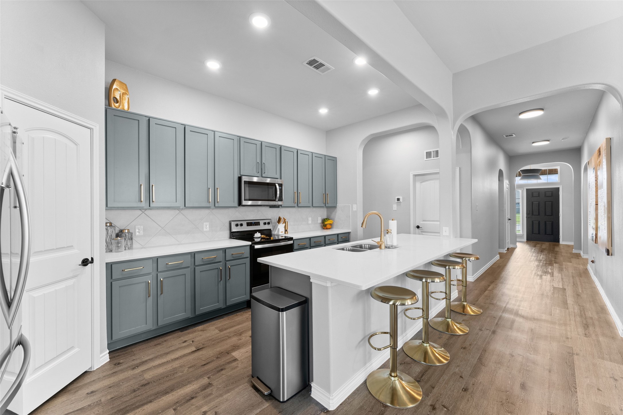 1412 Inks Drive