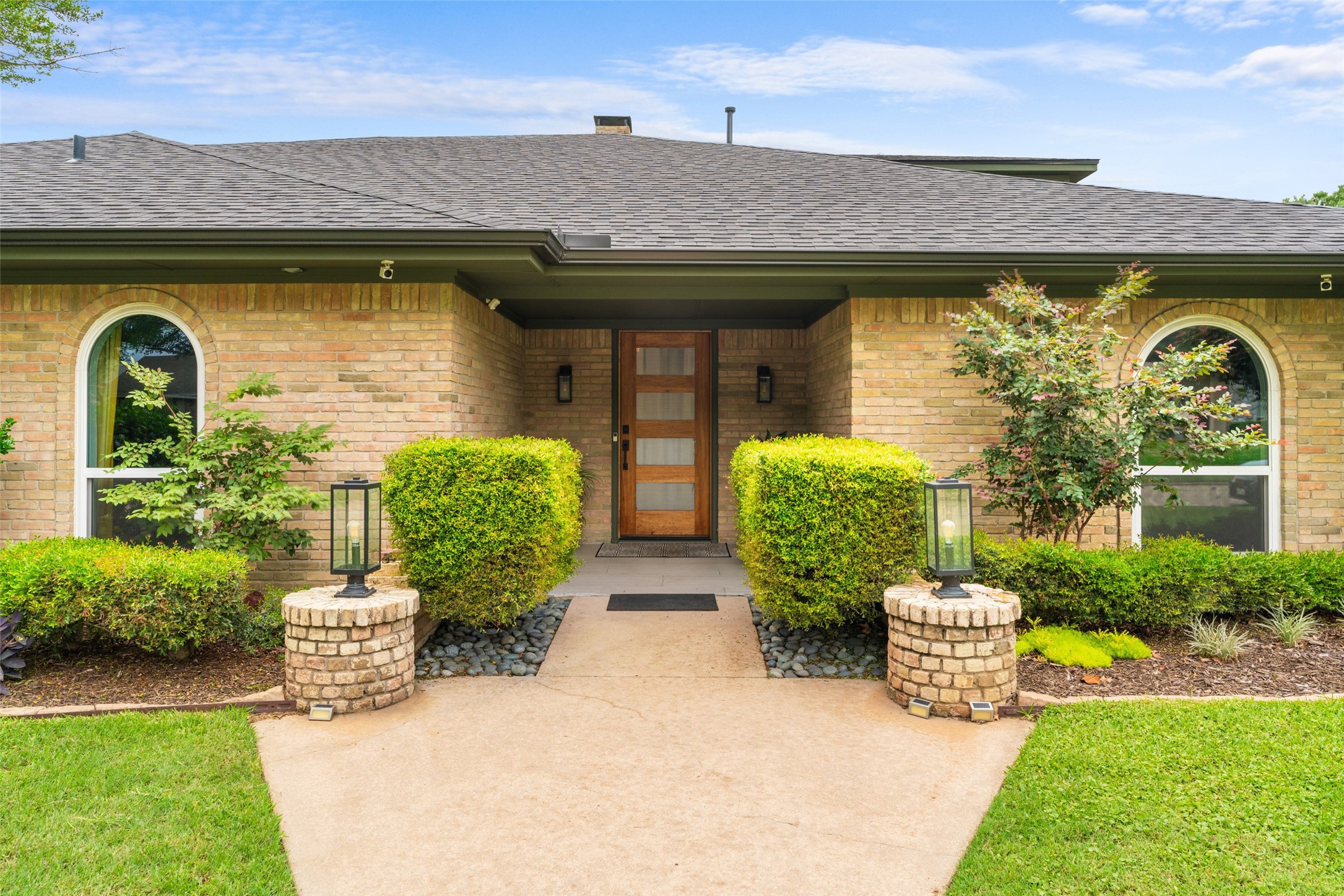 2909 N Britain Road