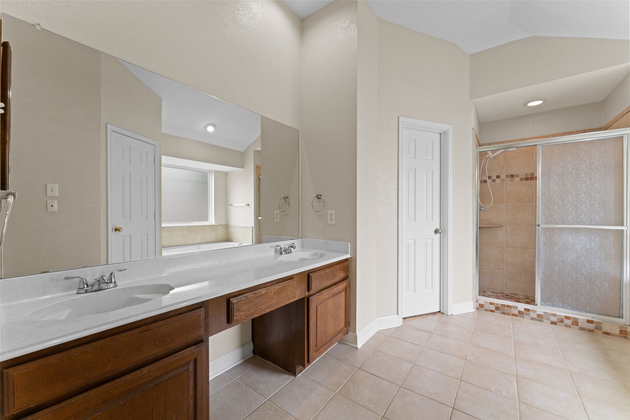 2713 Laurel Hill Drive