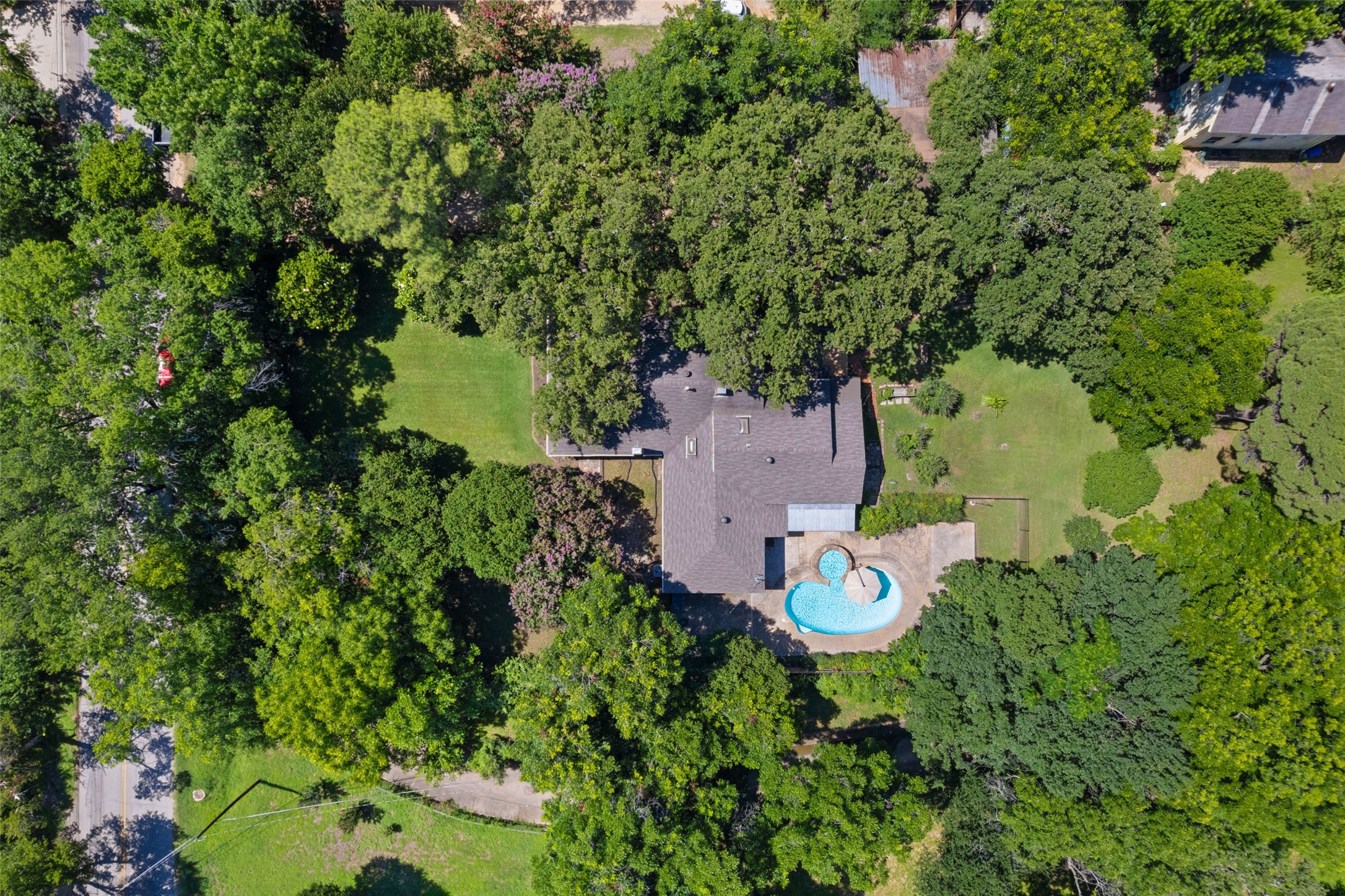 1227 N Heights Drive