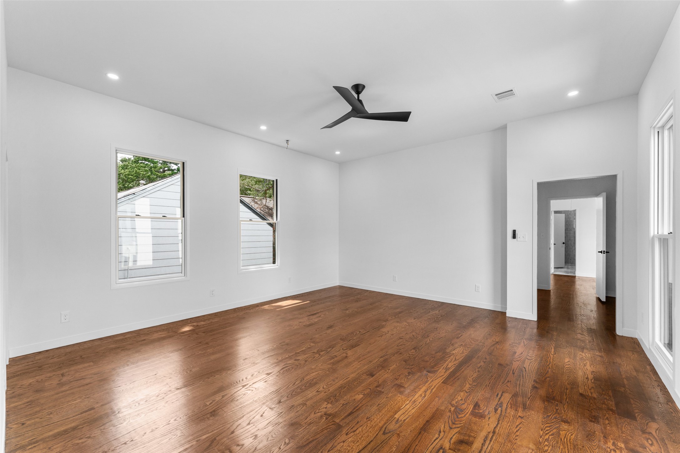 3110 W Jefferson Boulevard