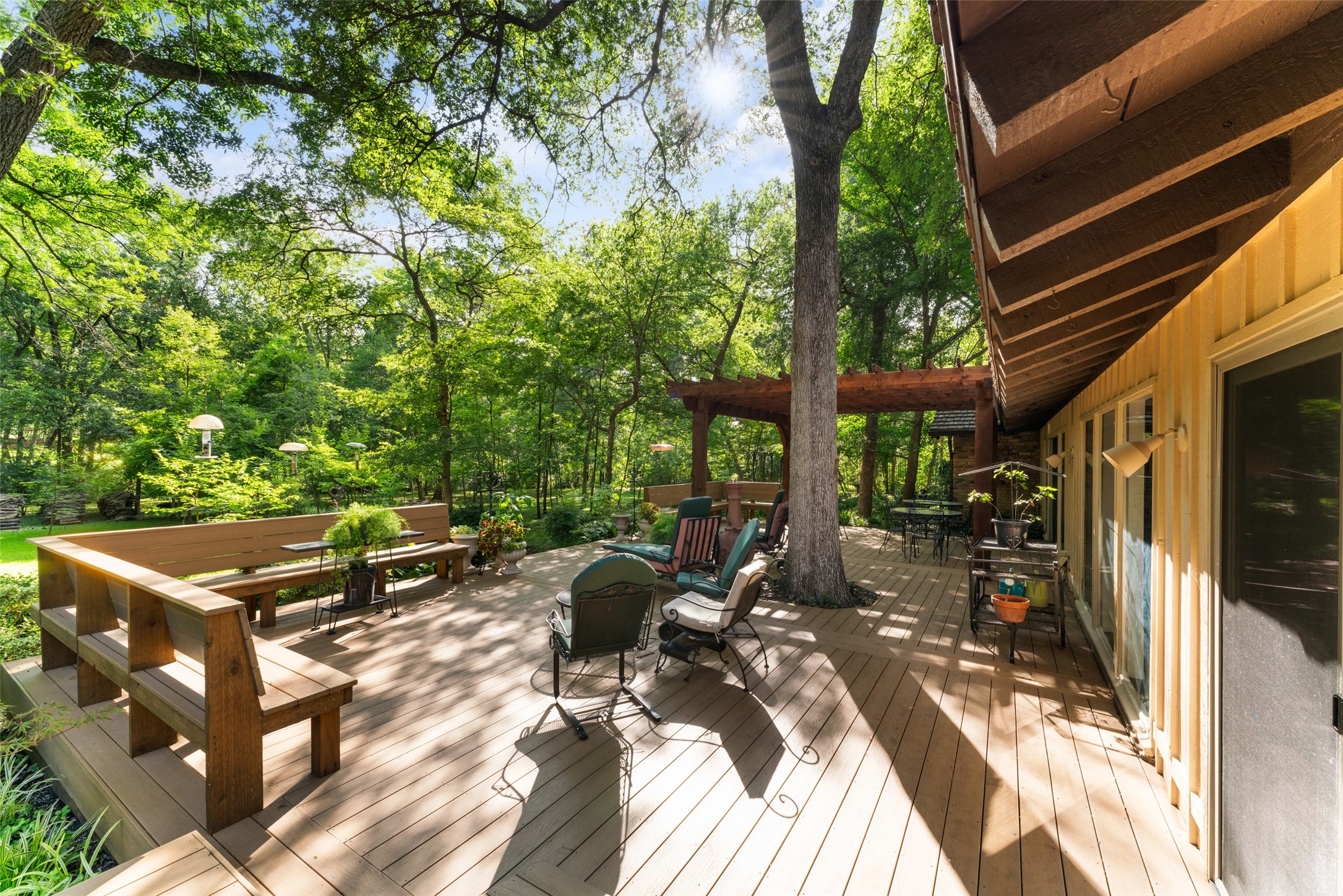 1110 Green Valley