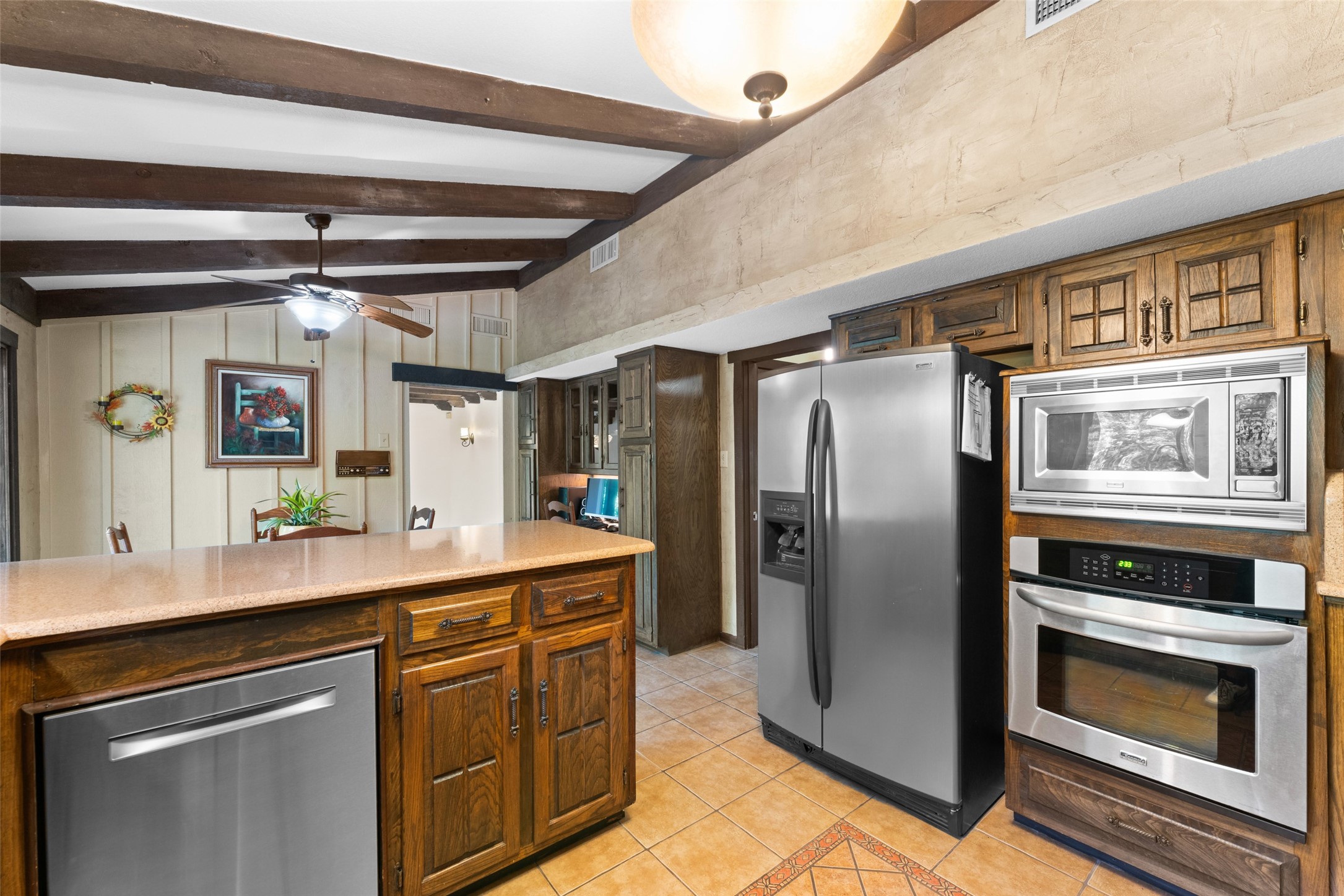 1110 Green Valley