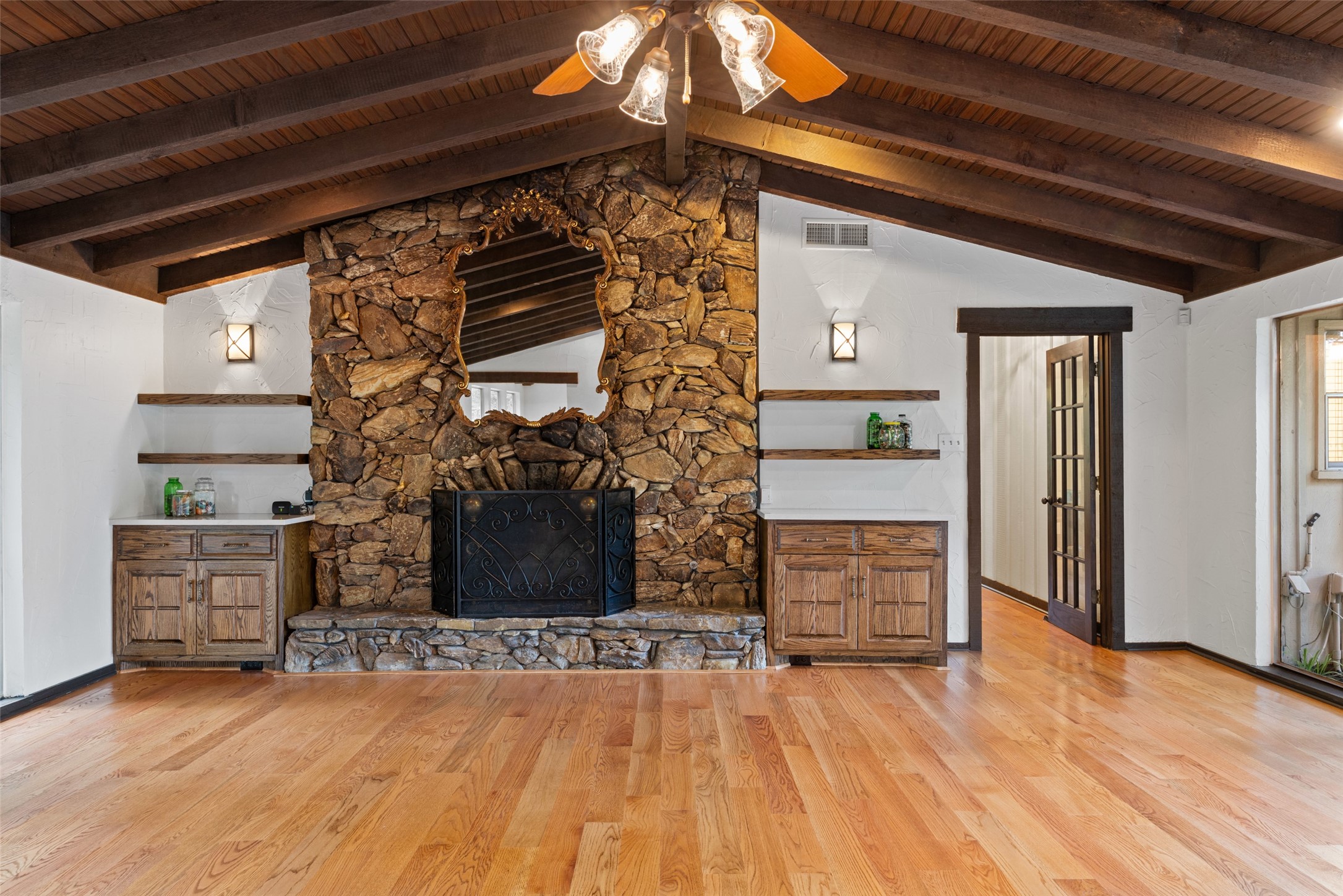 1110 Green Valley