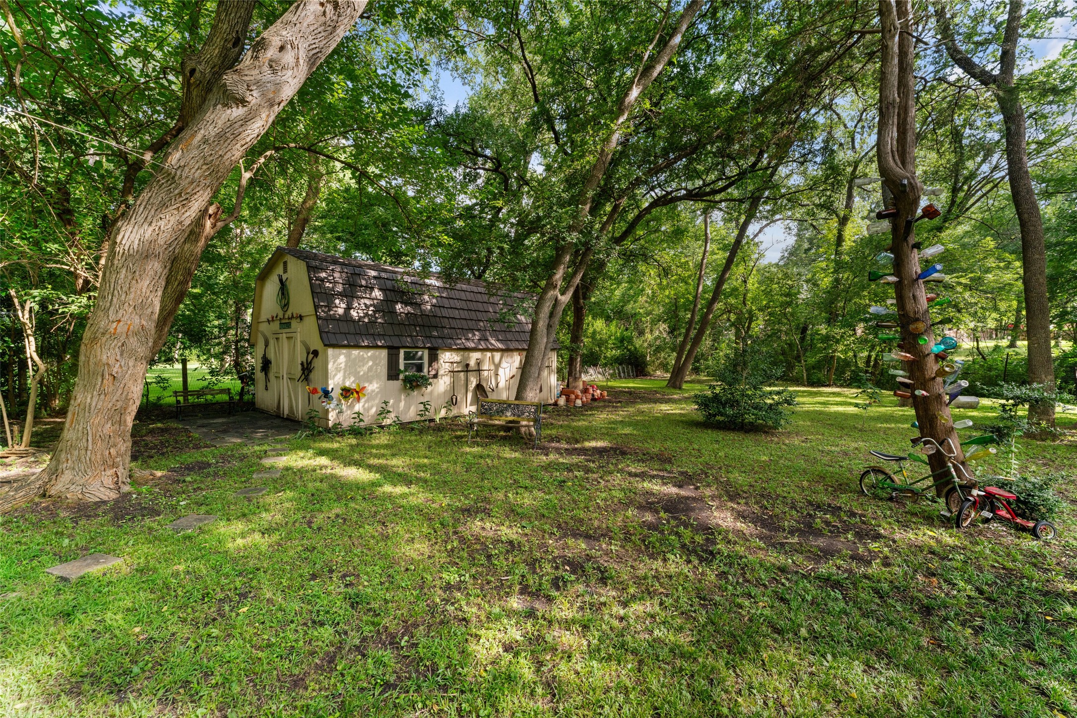 1110 Green Valley
