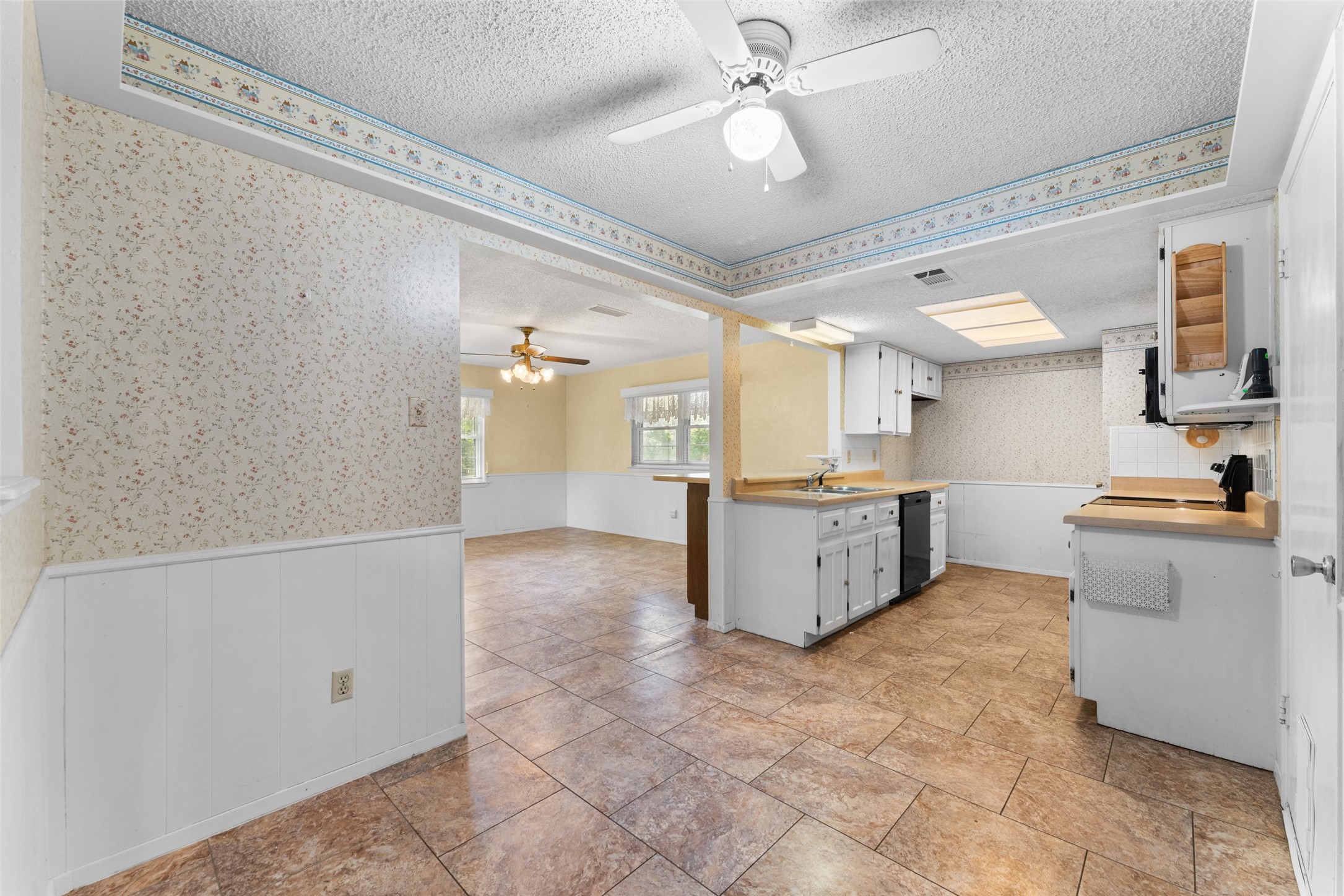 438 Parkview Drive