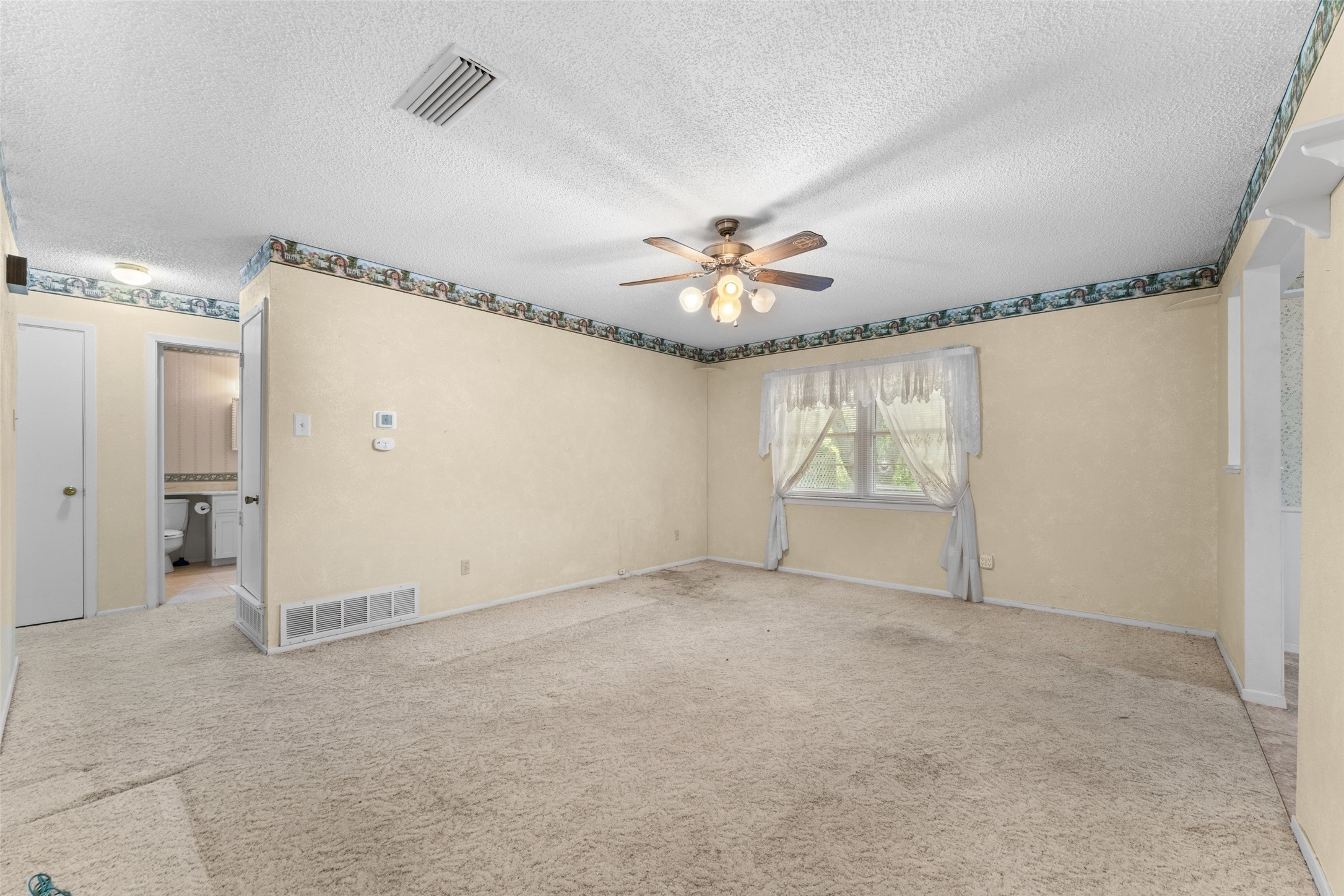 438 Parkview Drive