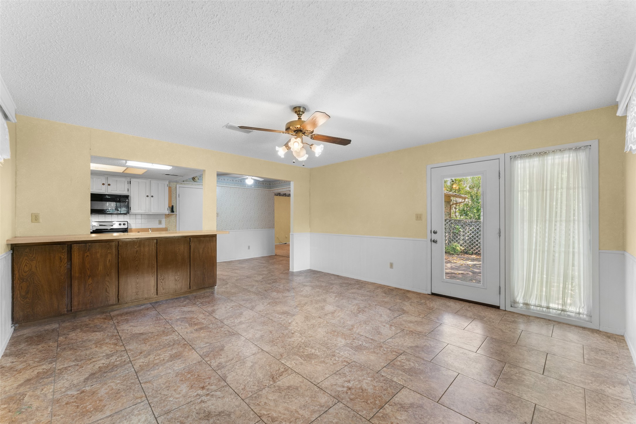 438 Parkview Drive