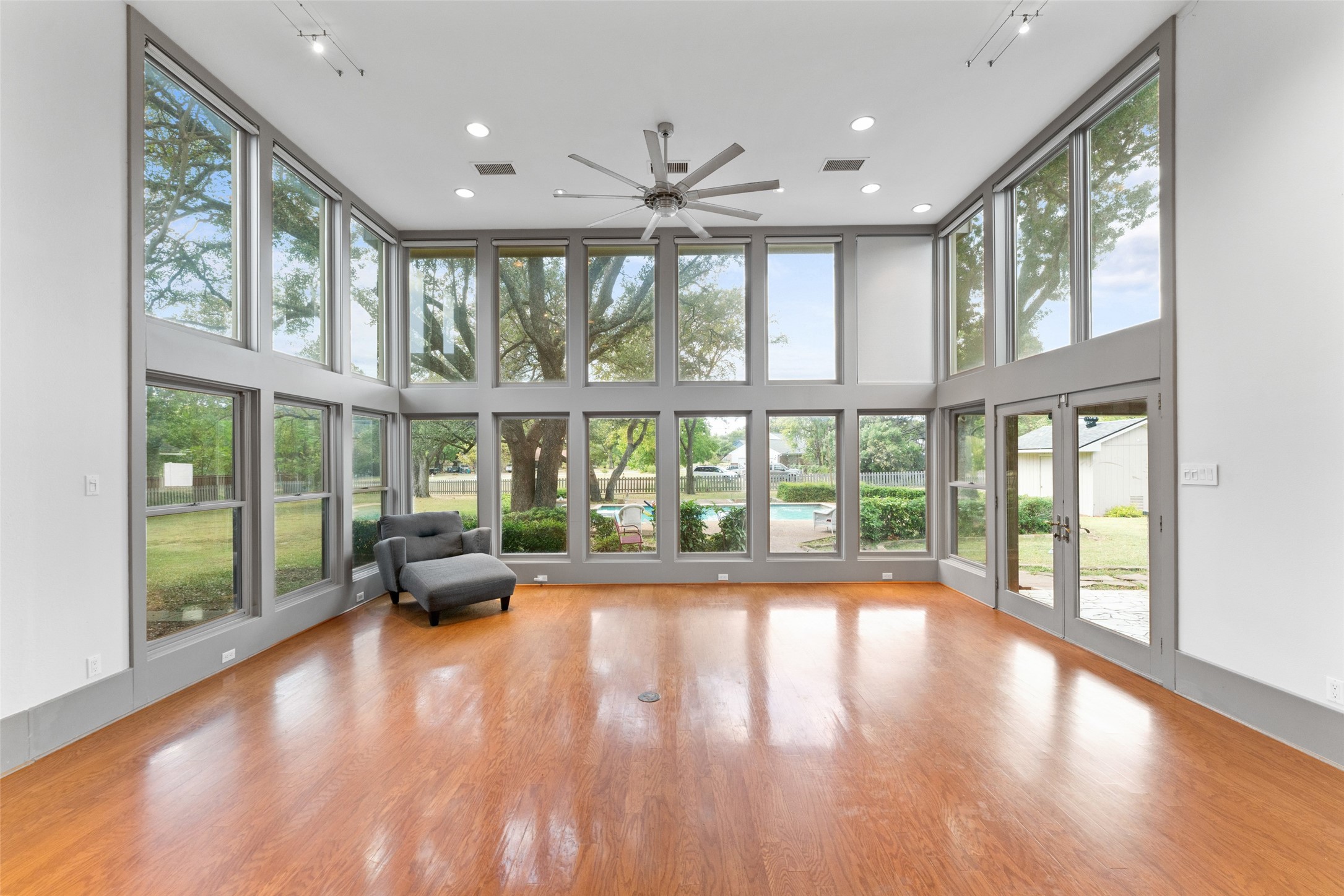 1115 S Greenstone Lane