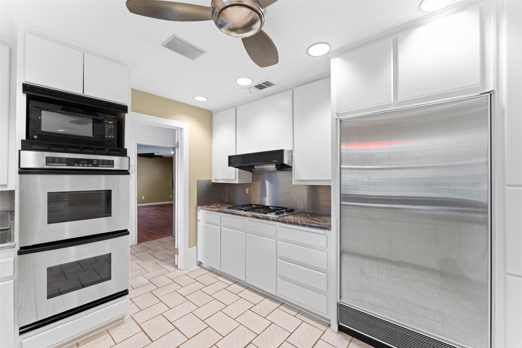 1115 S Greenstone Lane