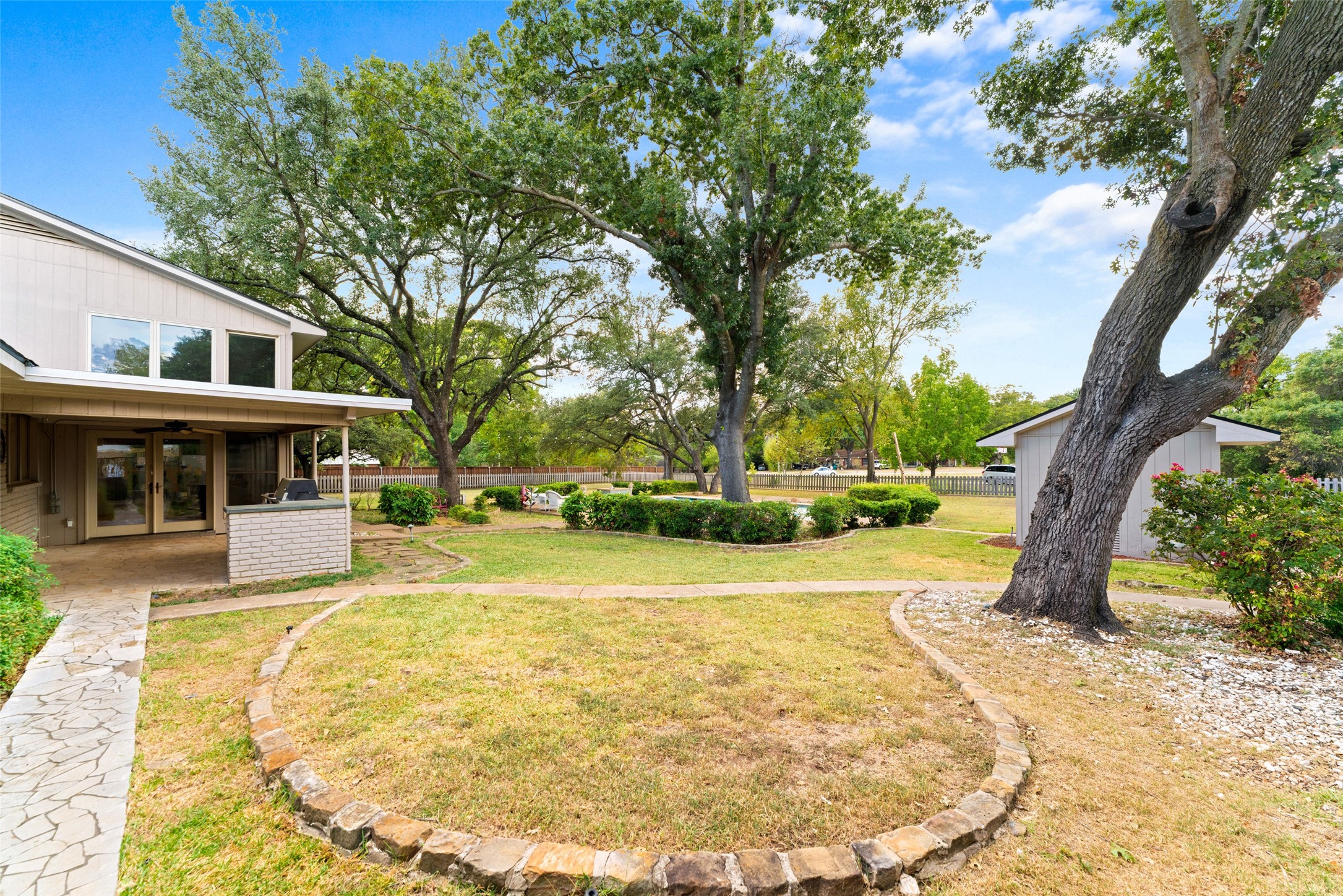 1115 S Greenstone Lane