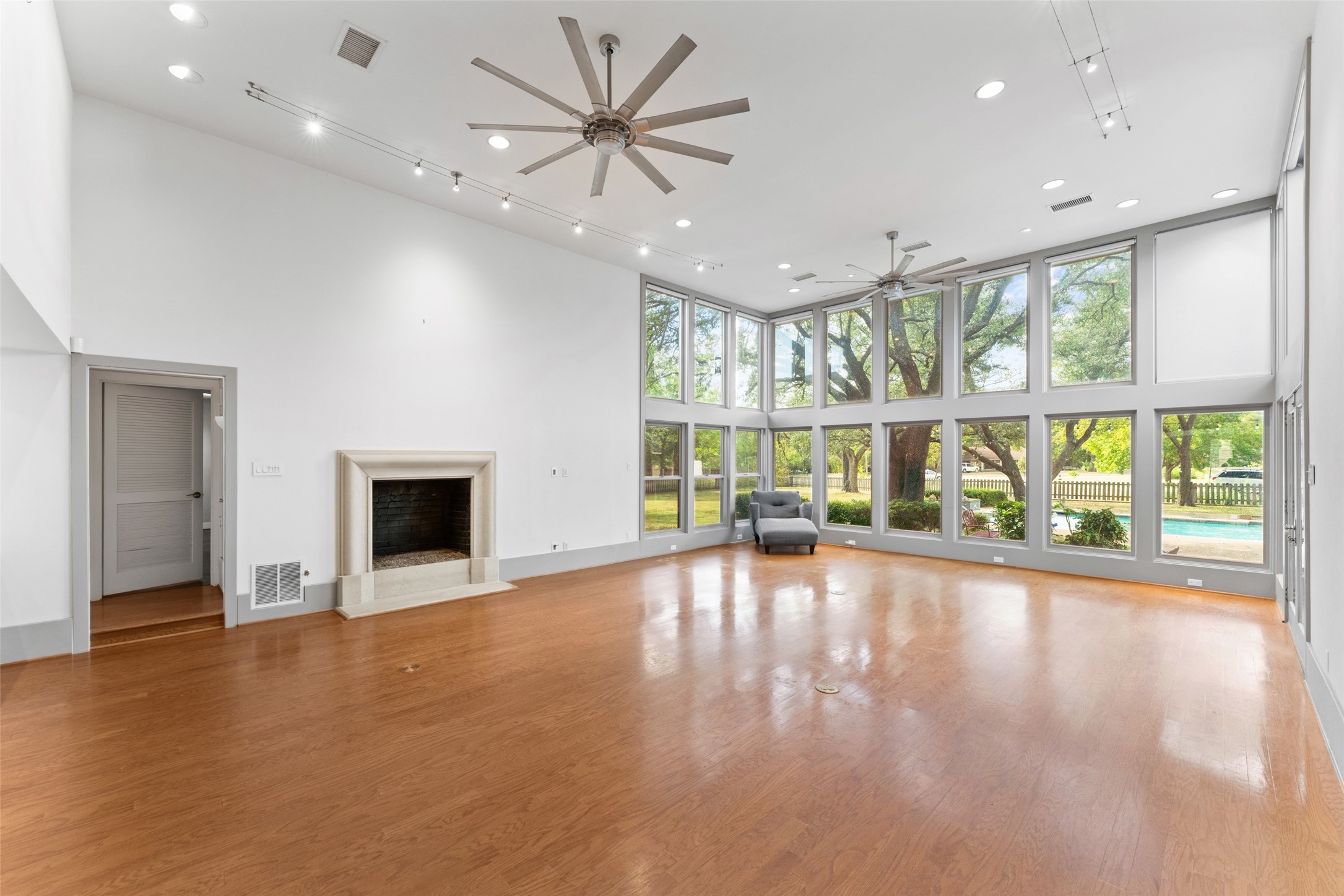 1115 S Greenstone Lane