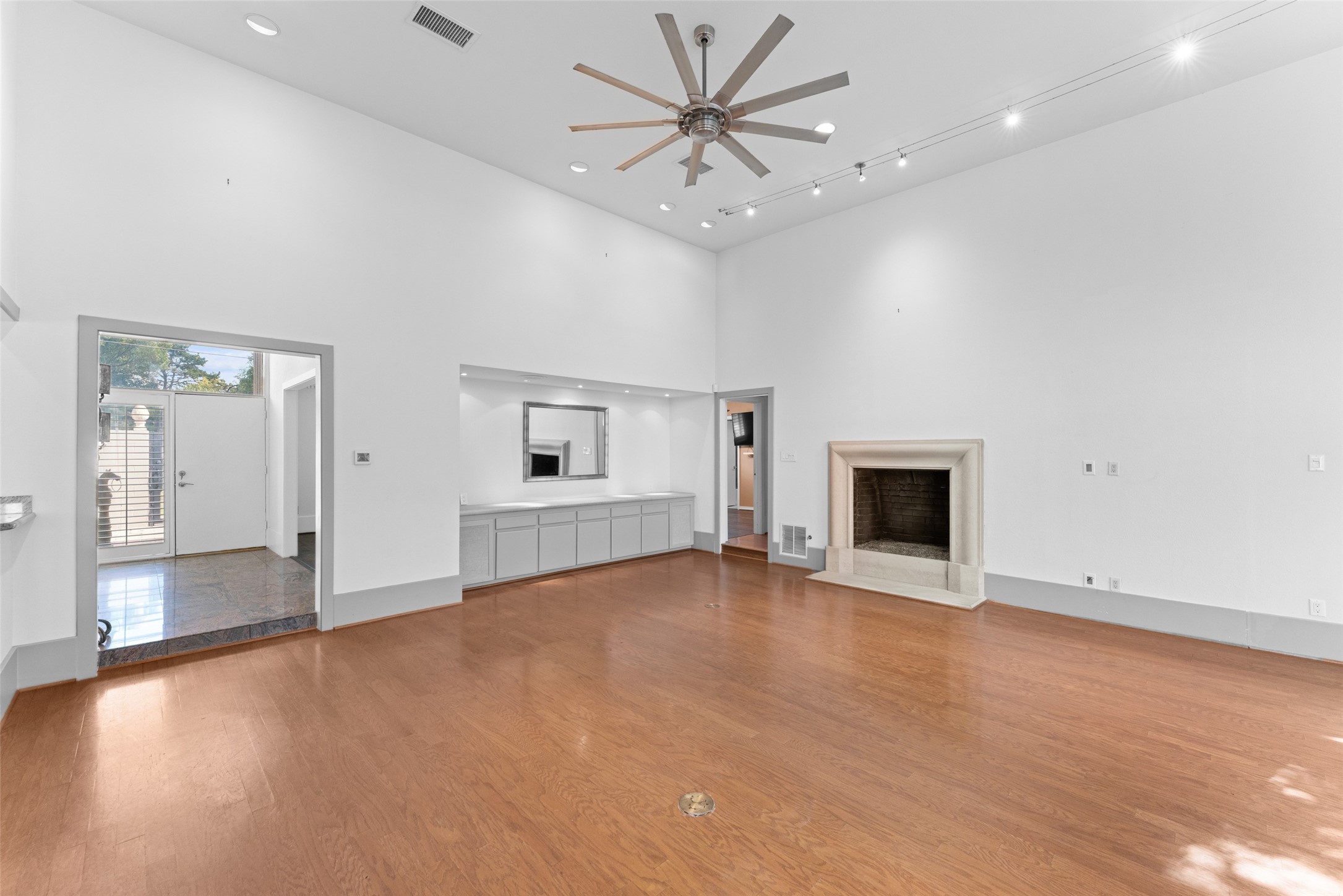 1115 S Greenstone Lane