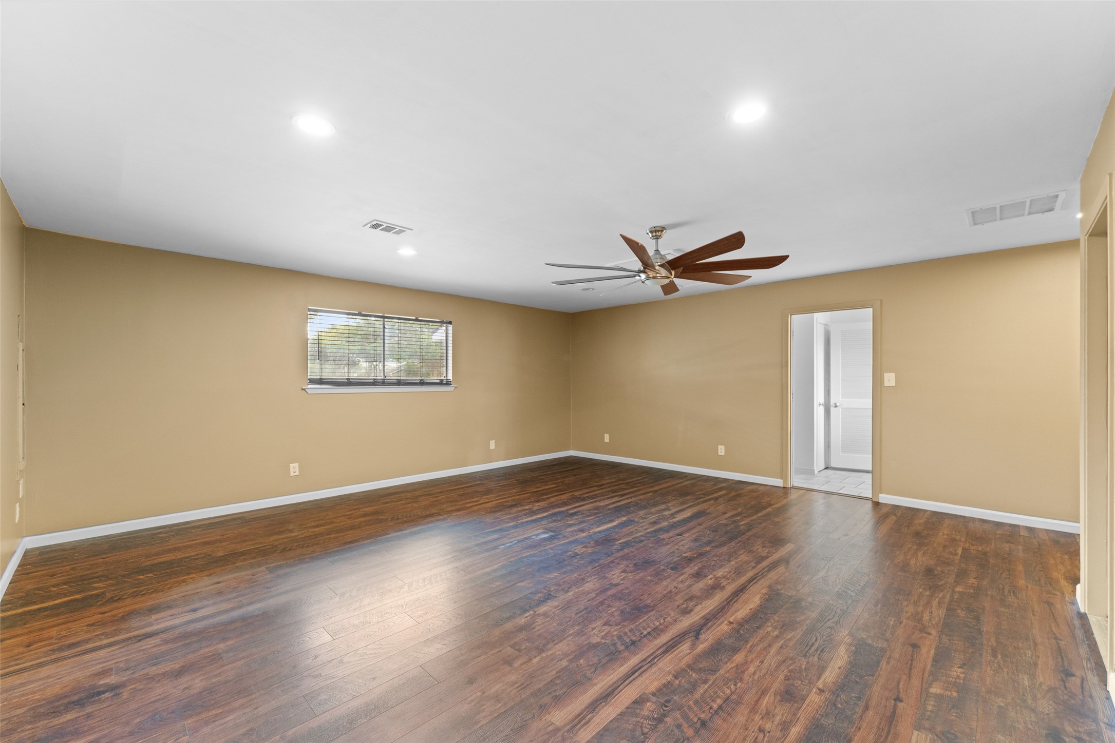 1115 S Greenstone Lane