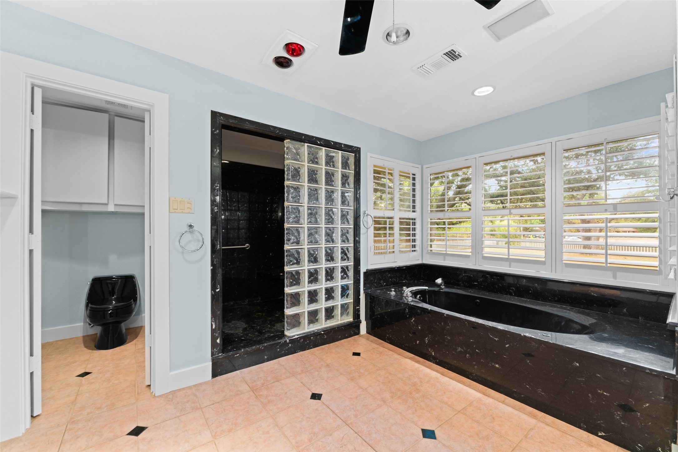 1115 S Greenstone Lane