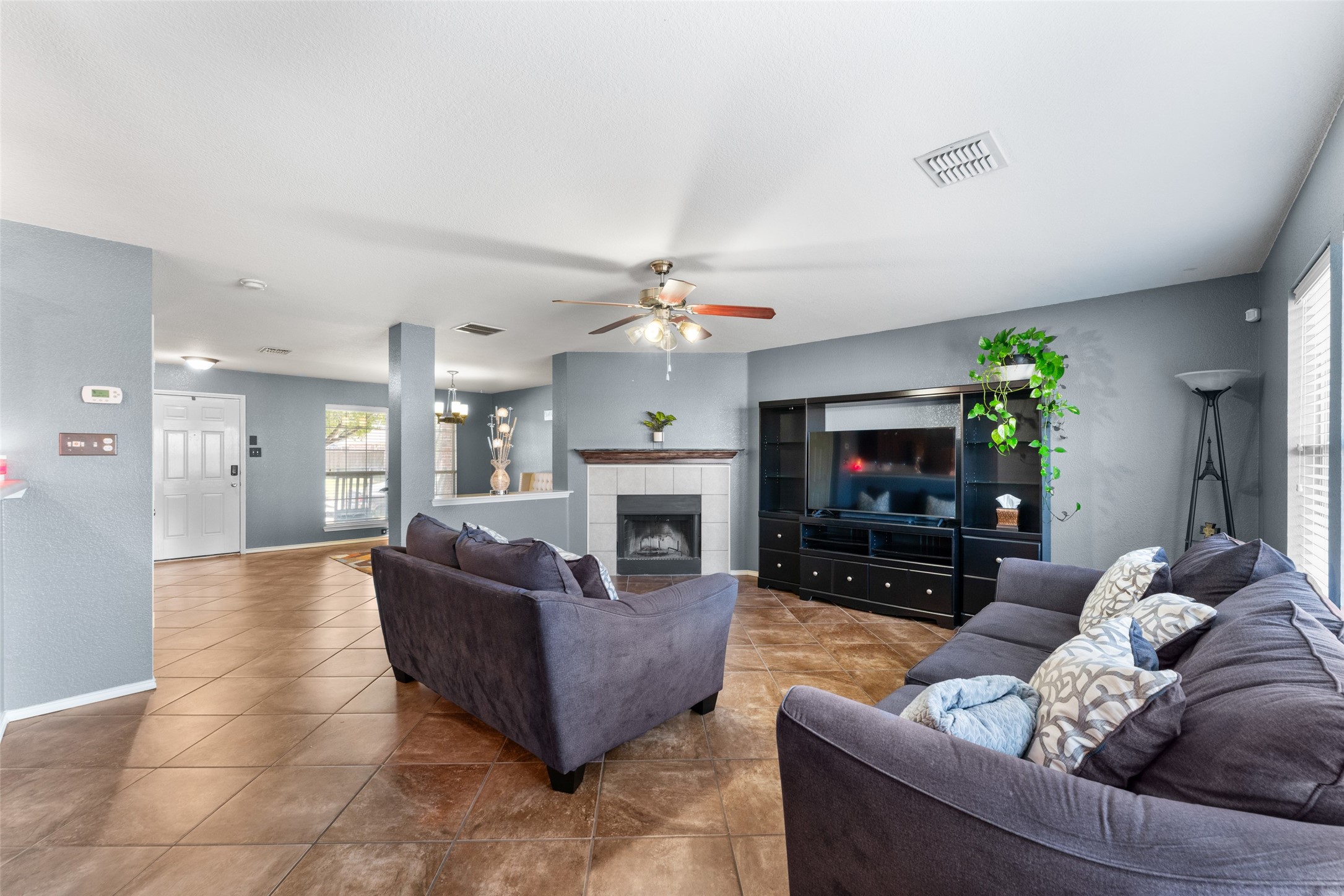 1104 San Antonio Drive