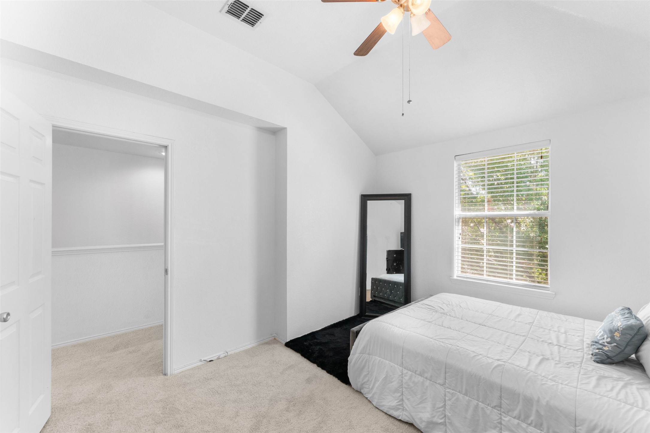 1104 San Antonio Drive