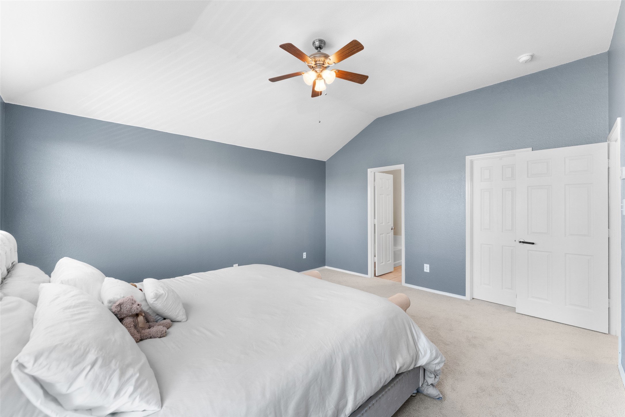 1104 San Antonio Drive