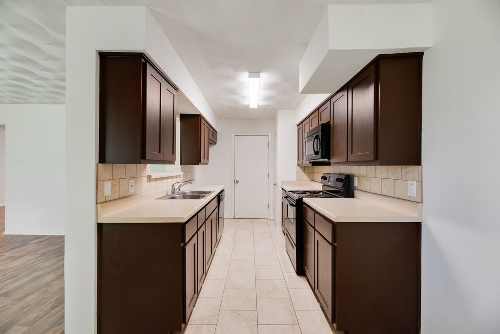 311 Azalea Lane