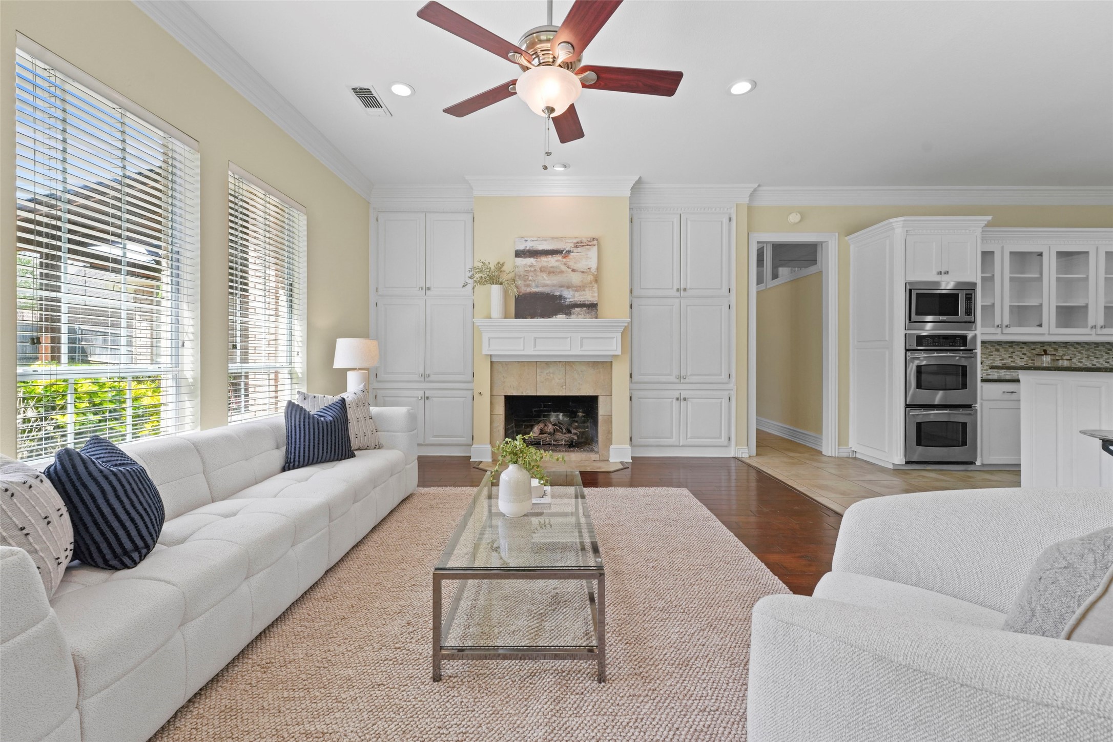 1030 Stratford Place