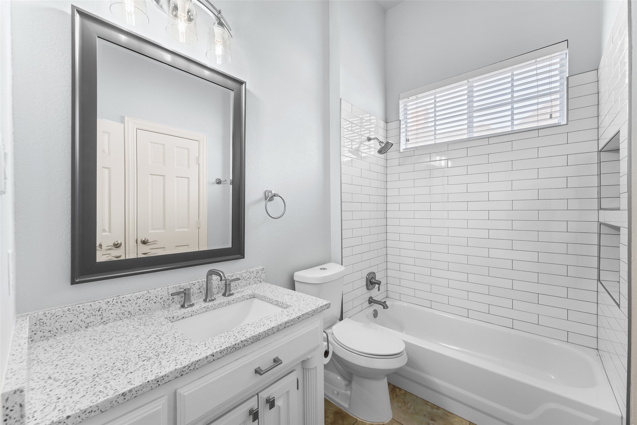 1030 Stratford Place