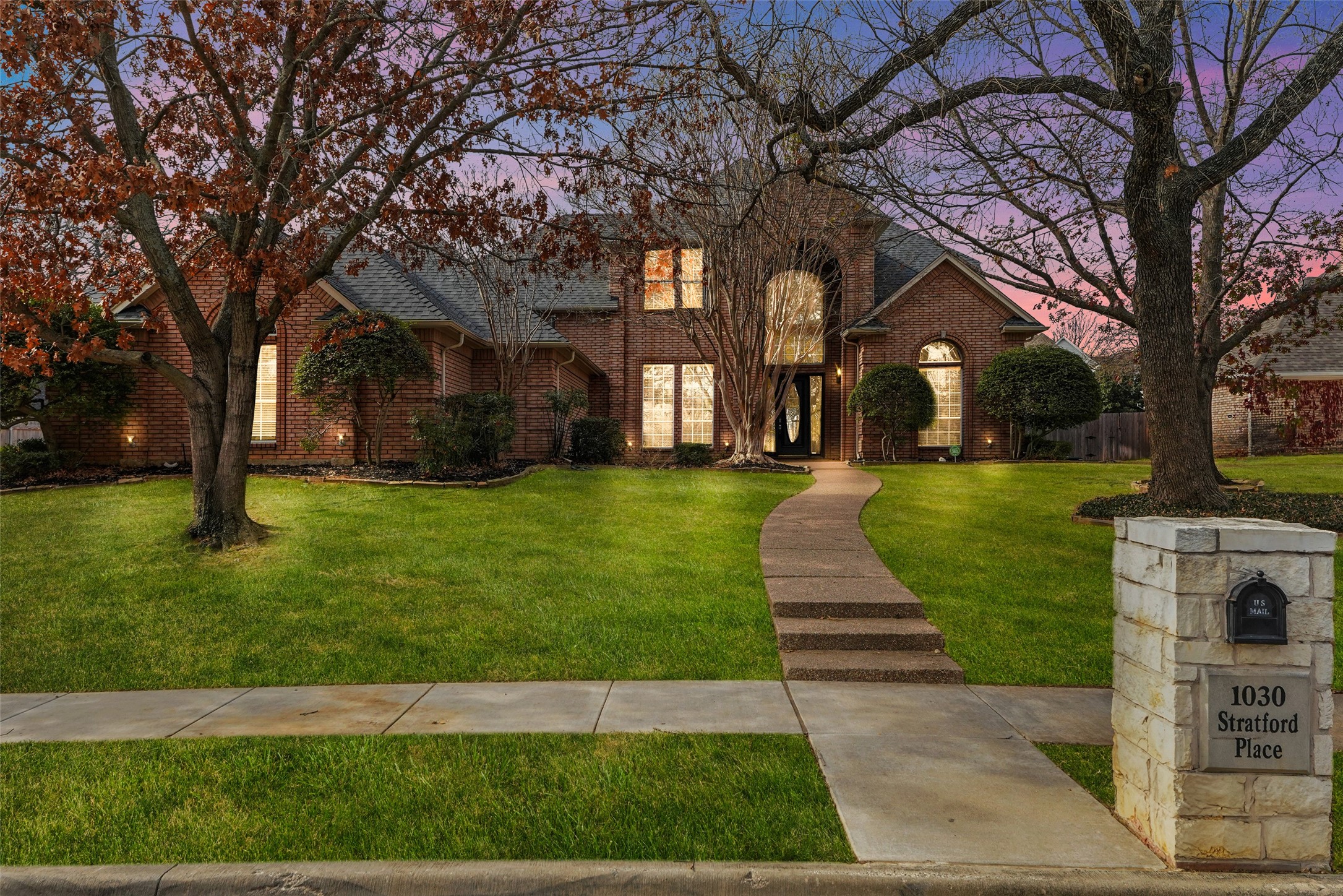 1030 Stratford Place