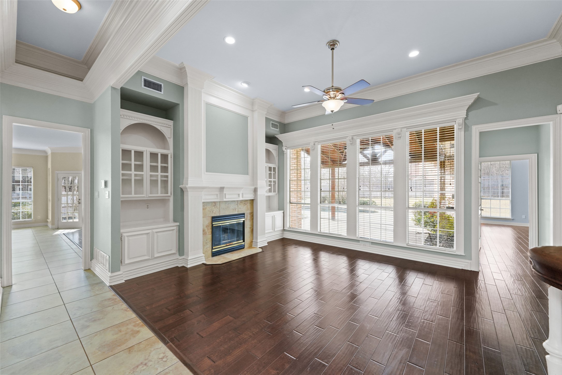 1030 Stratford Place