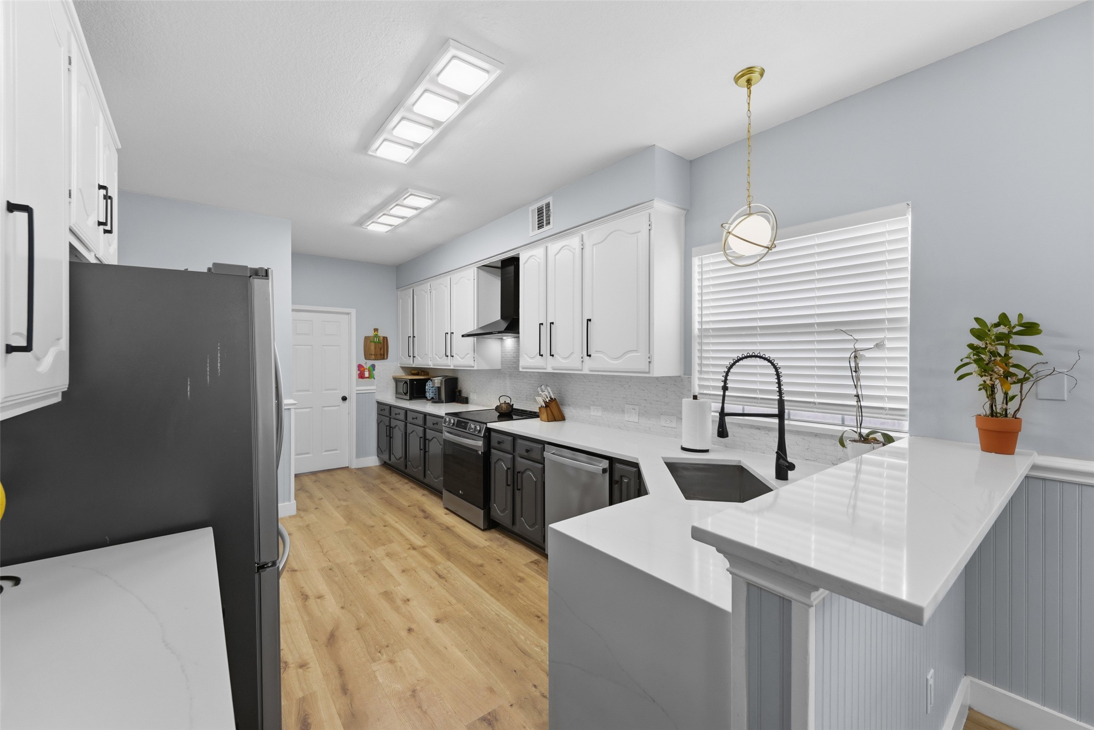 709 Tealwood