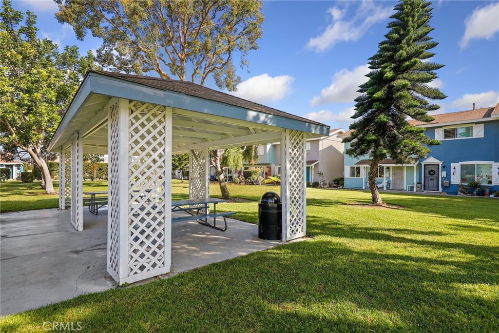 10160 Ascot Circle