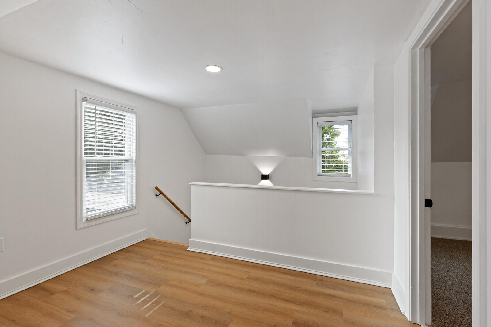 19 Woodman Avenue