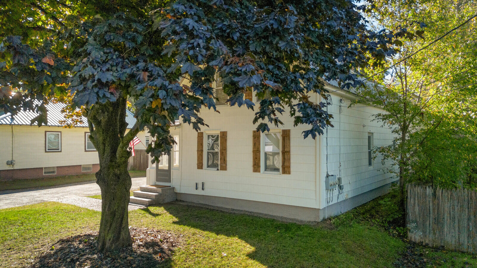 19 Woodman Avenue