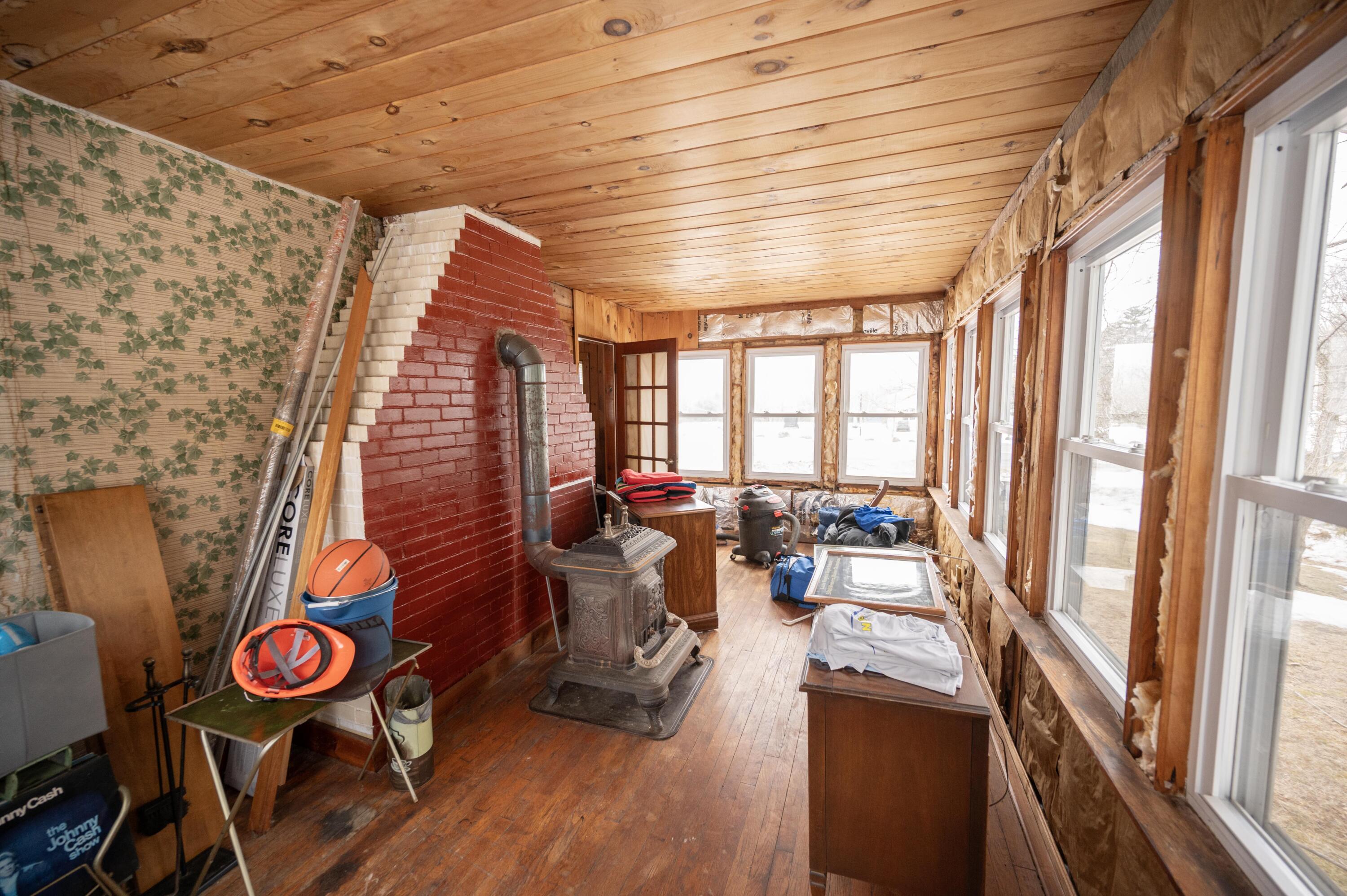 351 Roosevelt Trail
