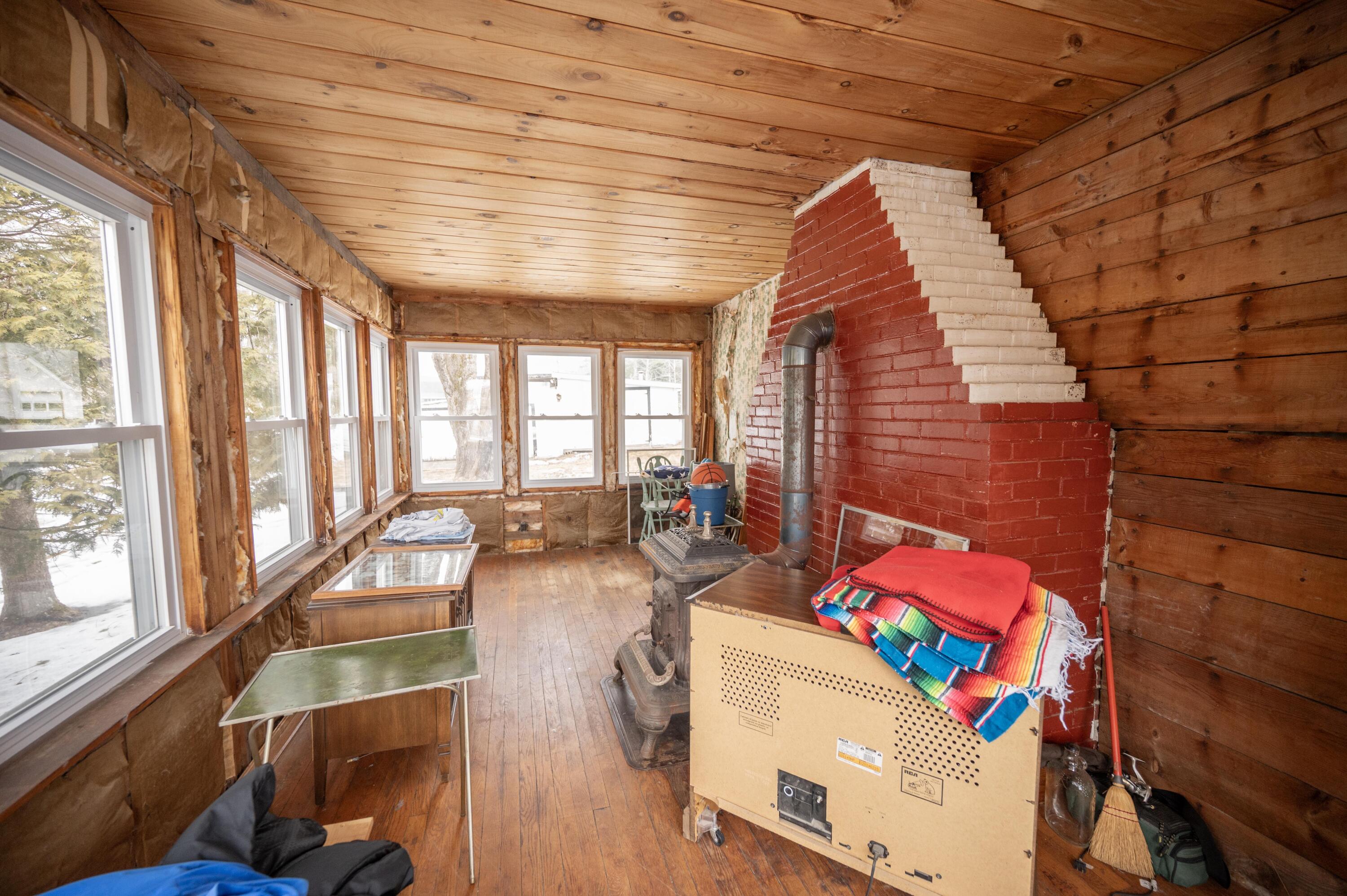 351 Roosevelt Trail