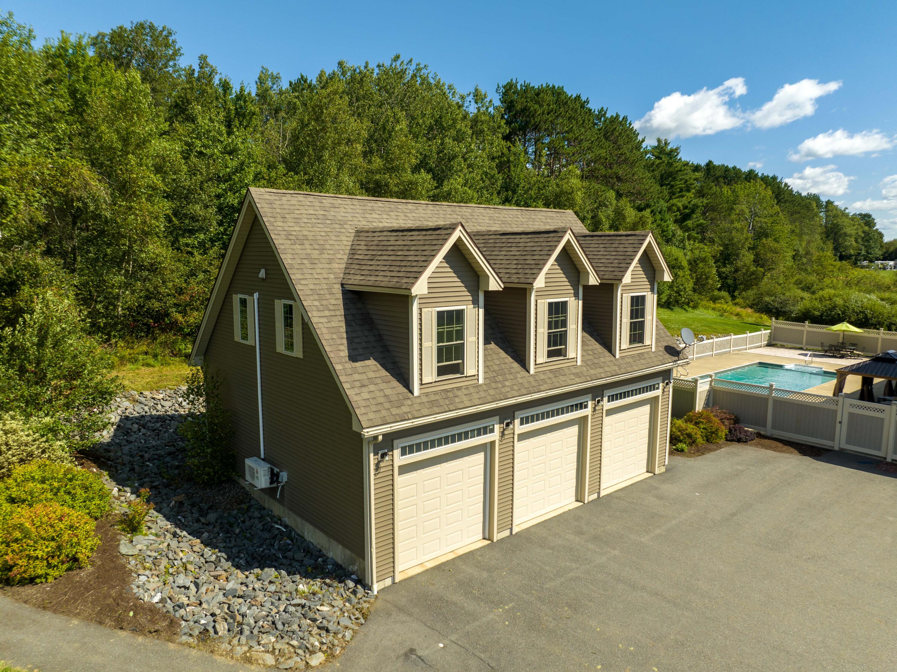 36 Foster Avenue