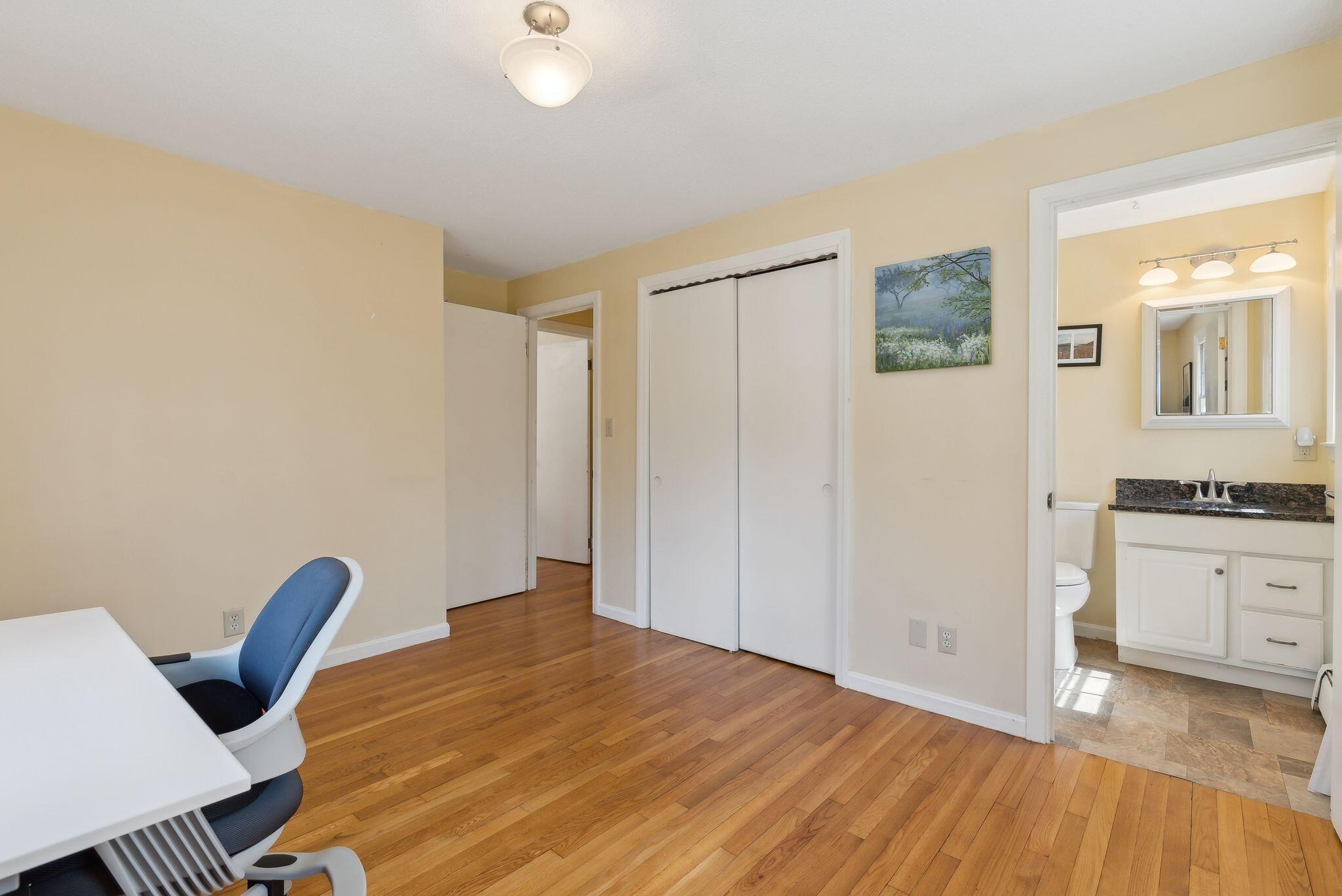 18 Sequoia Drive