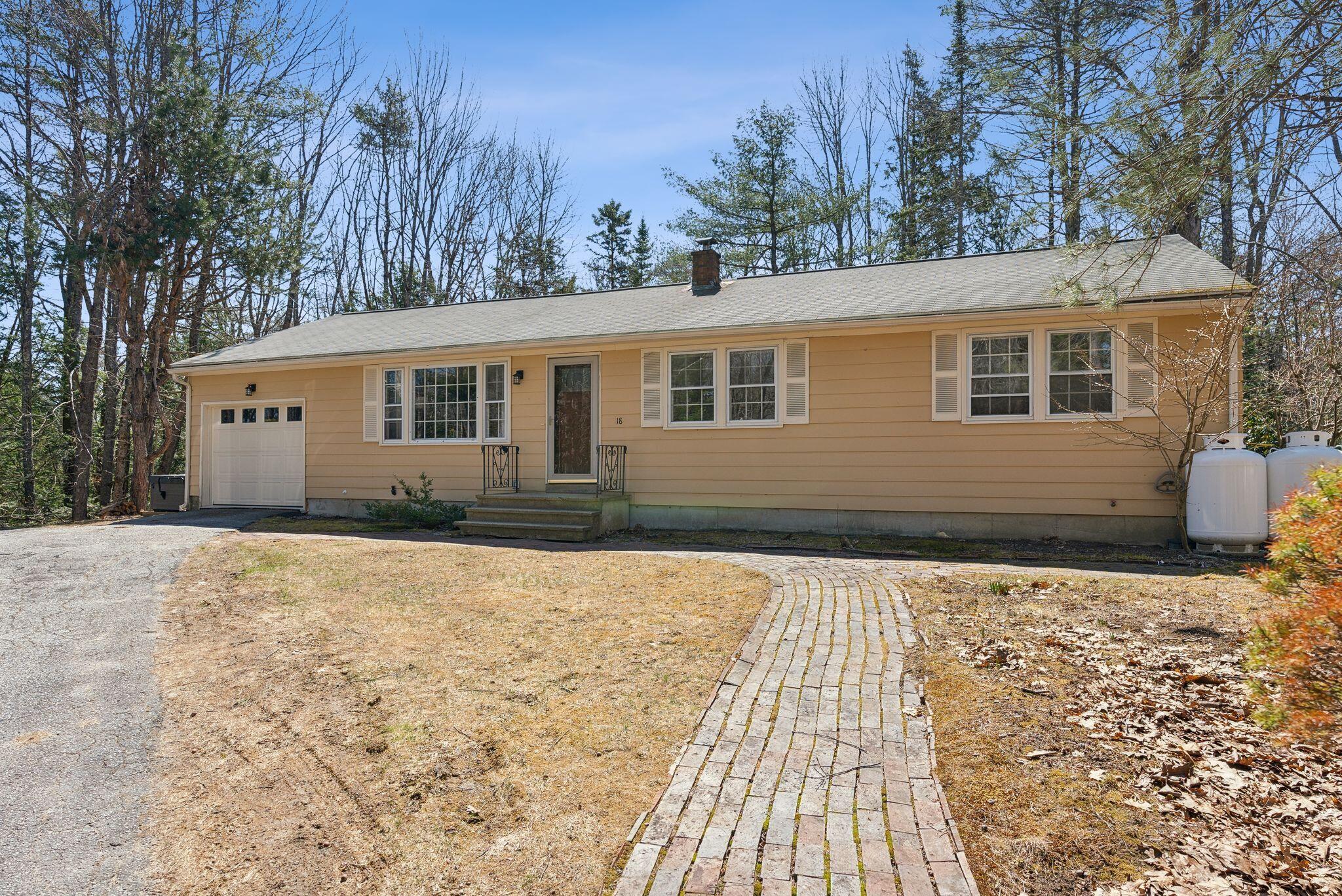 18 Sequoia Drive