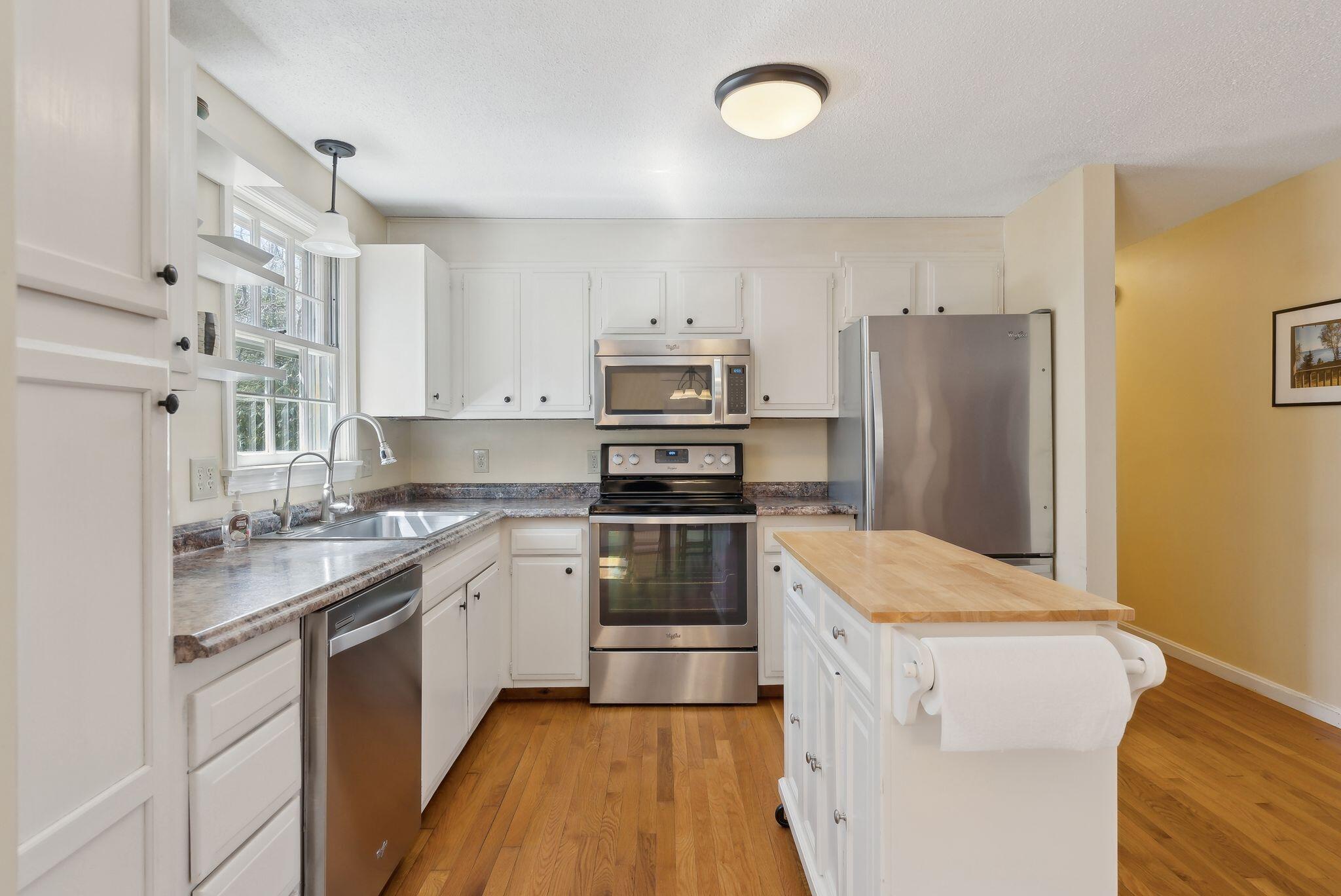18 Sequoia Drive