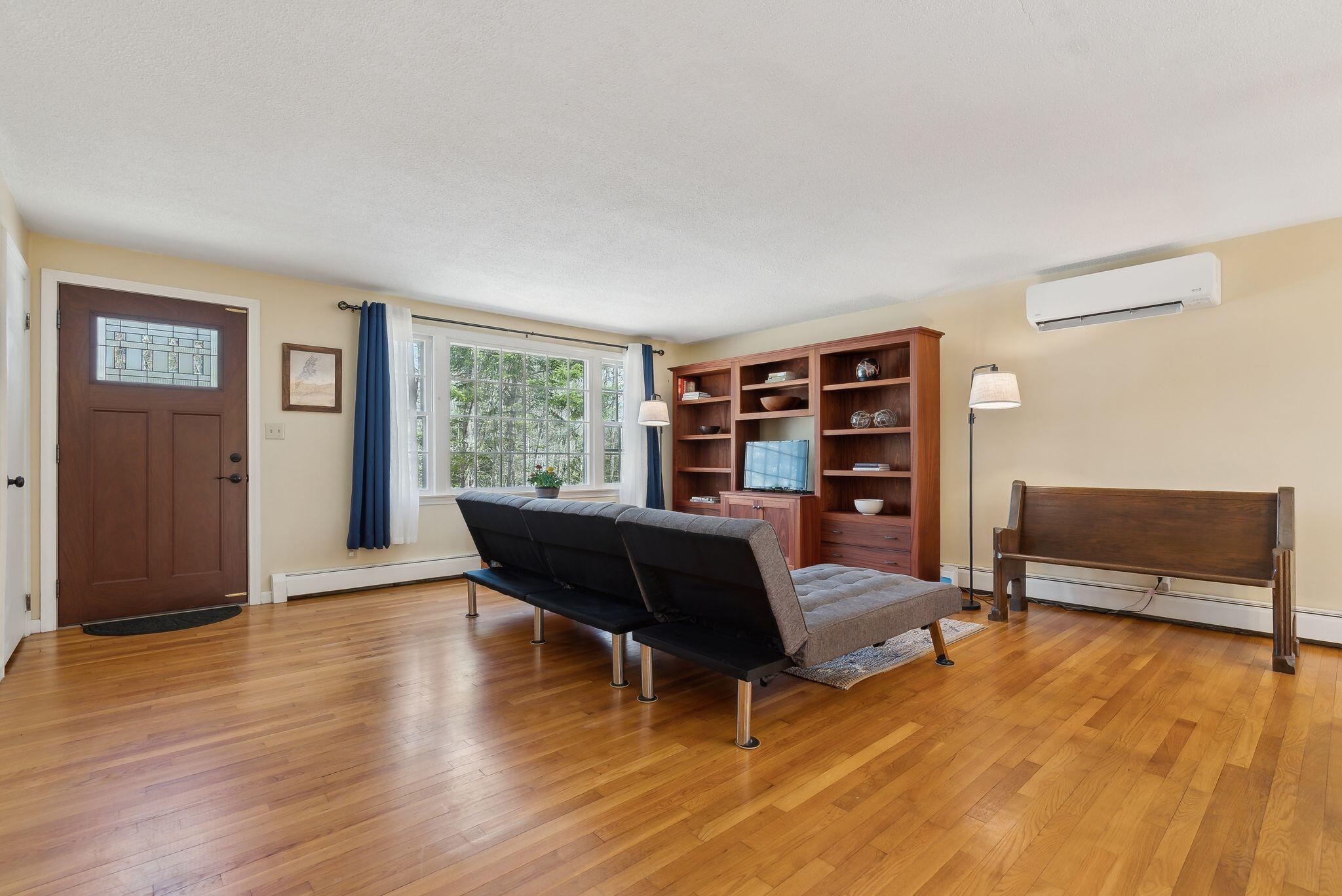 18 Sequoia Drive