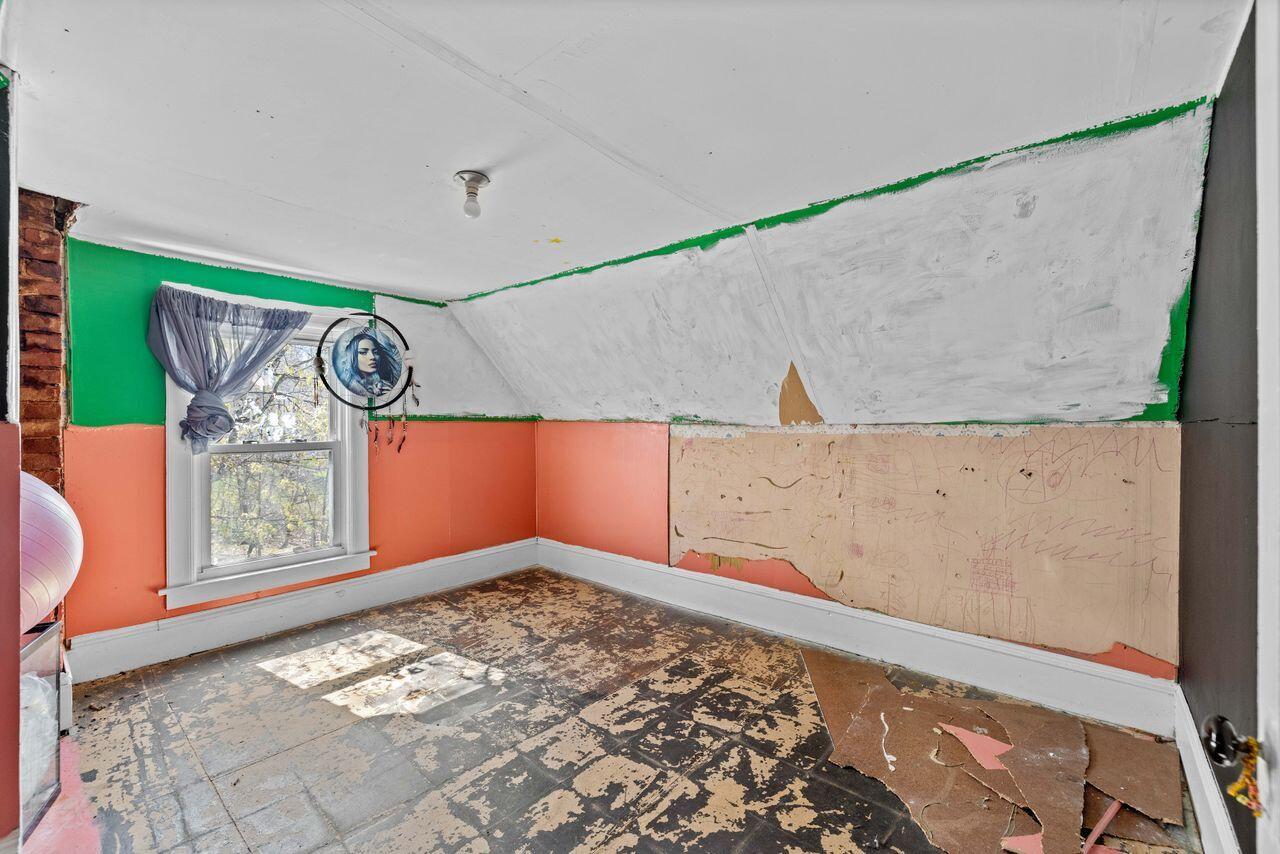 13 Munsey Avenue
