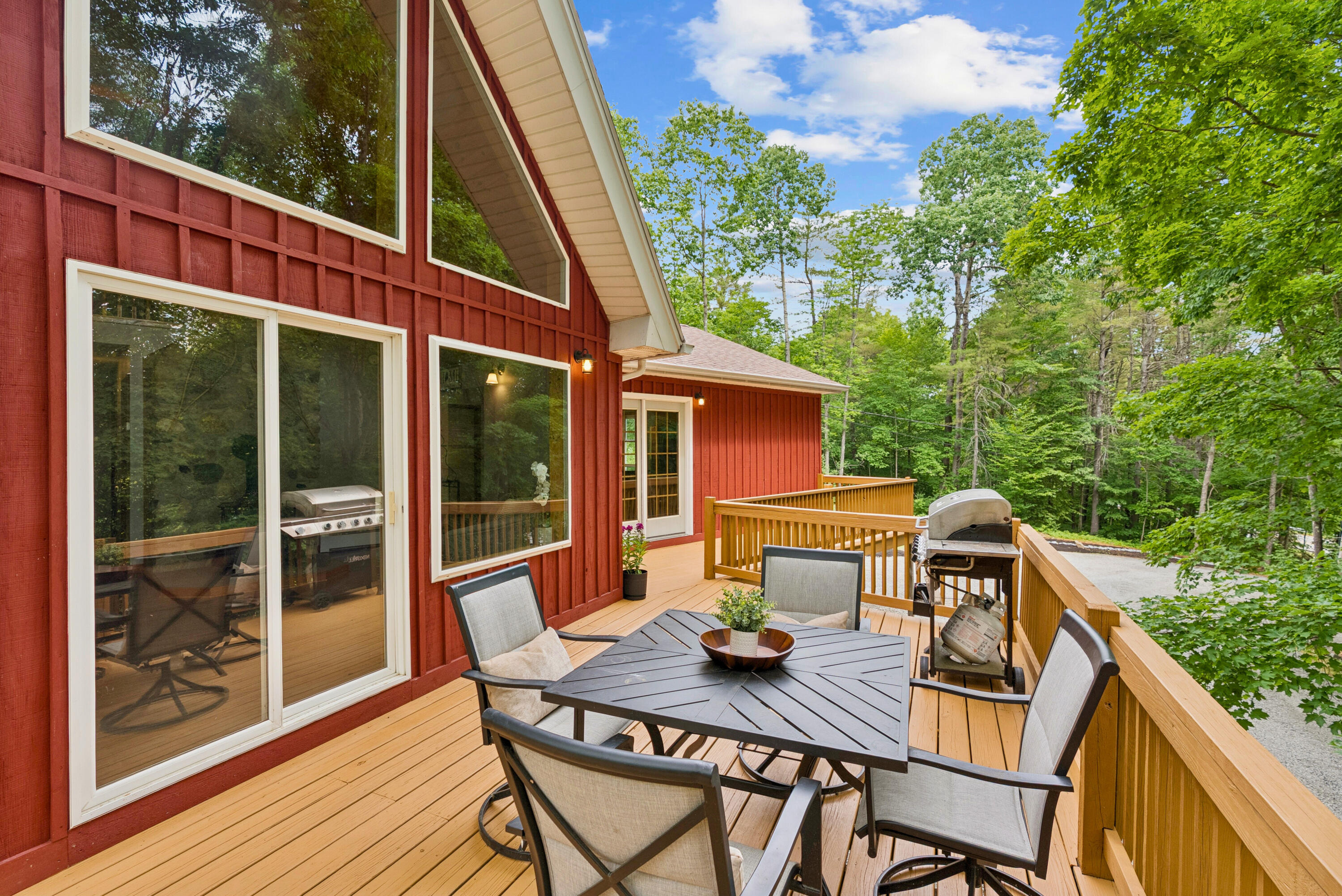 2288 W River Road