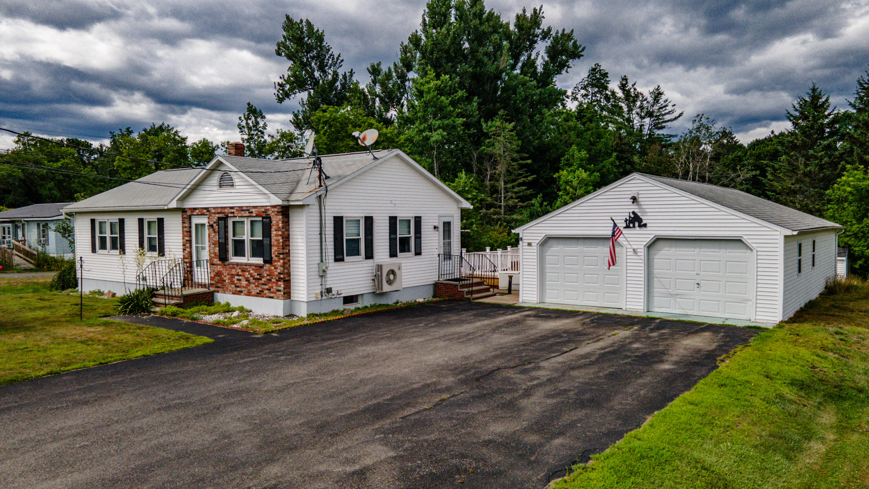 4 Scott Avenue