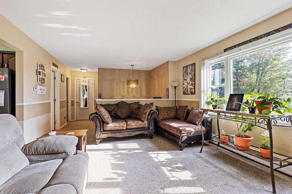 299 Middle Road