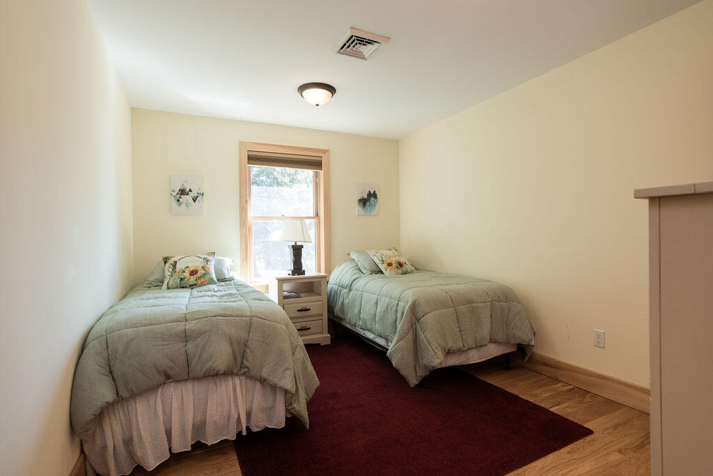 142 Lakewood Road