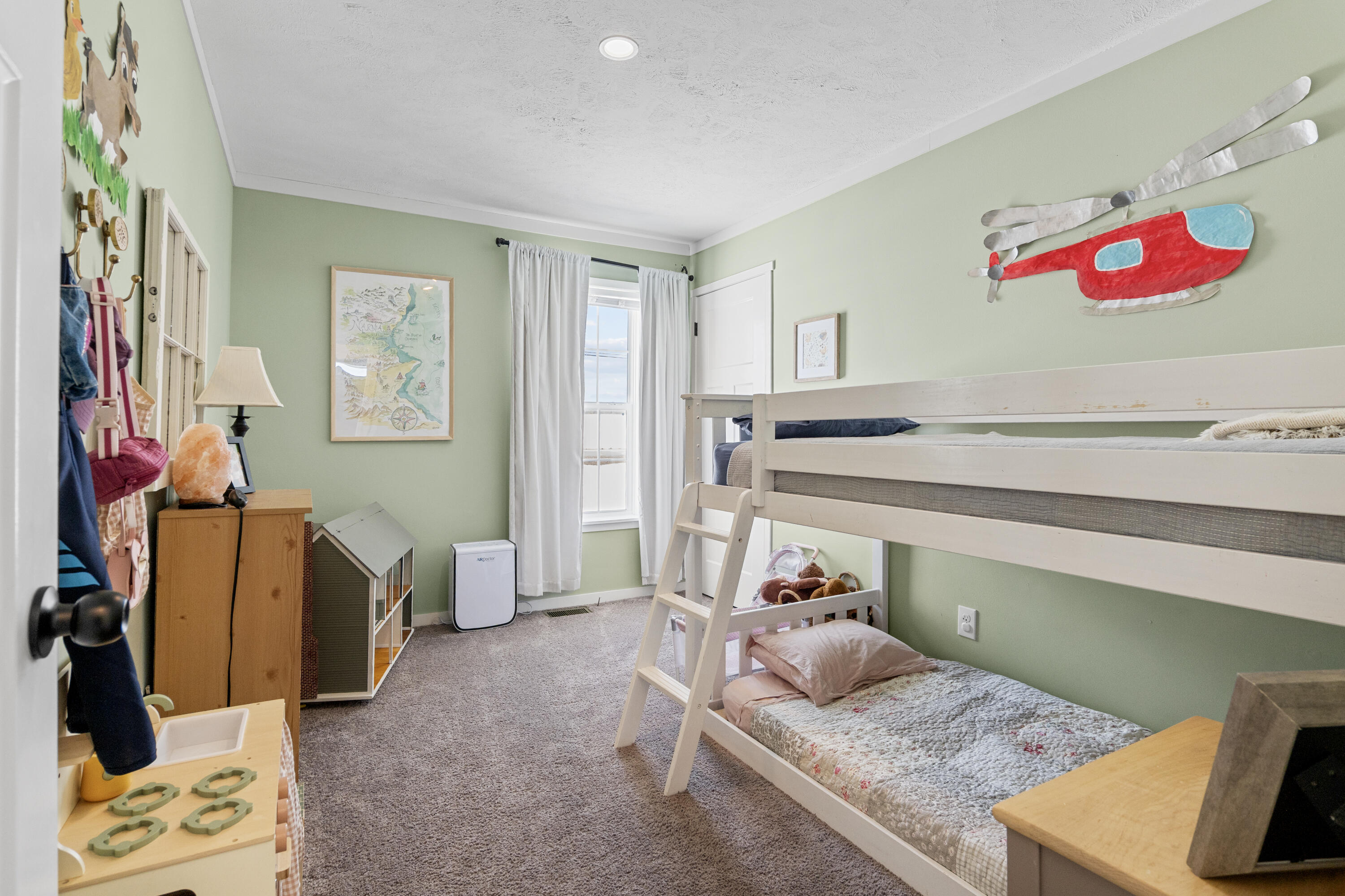 210 Eight Rod Road