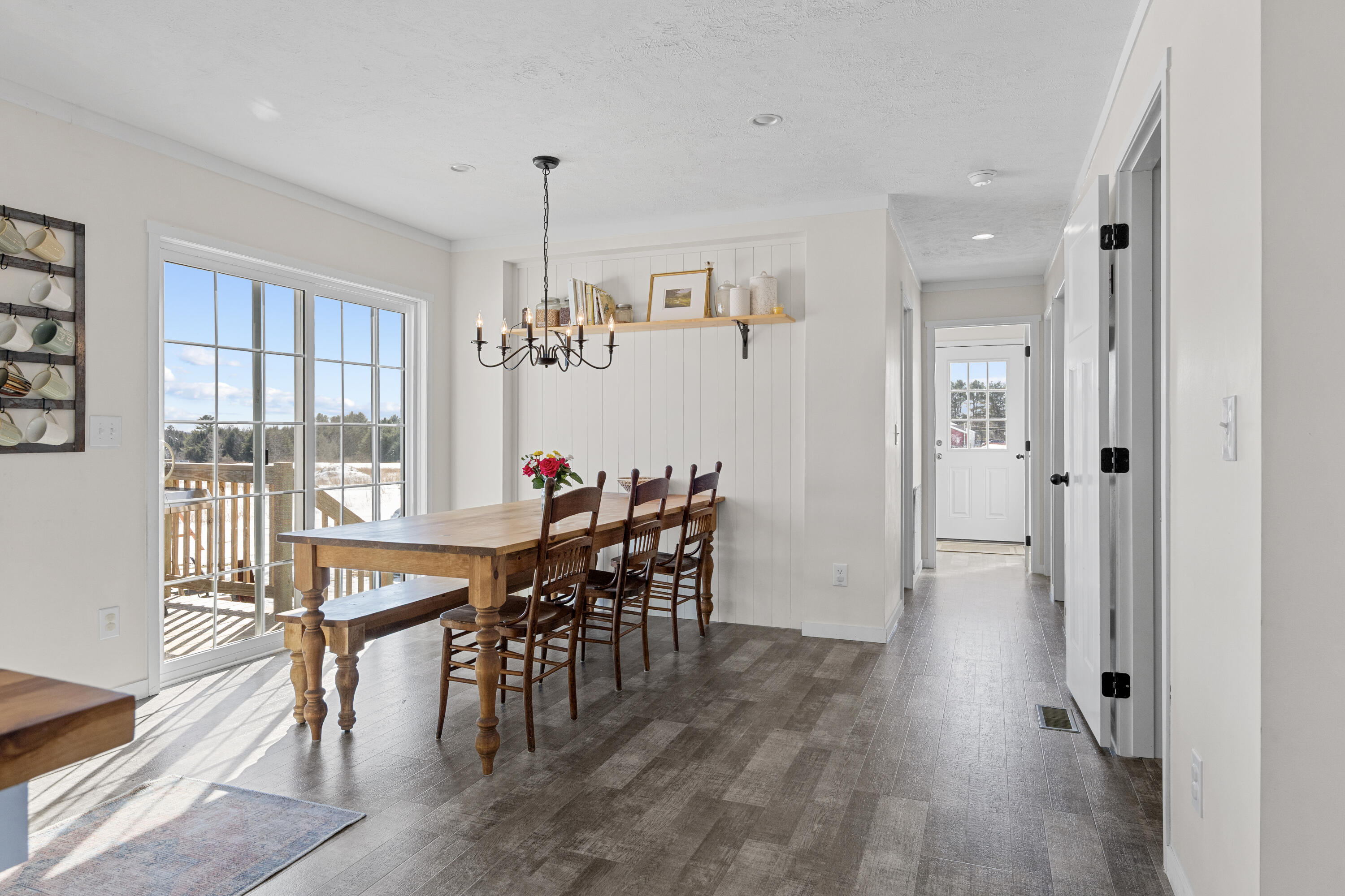 210 Eight Rod Road