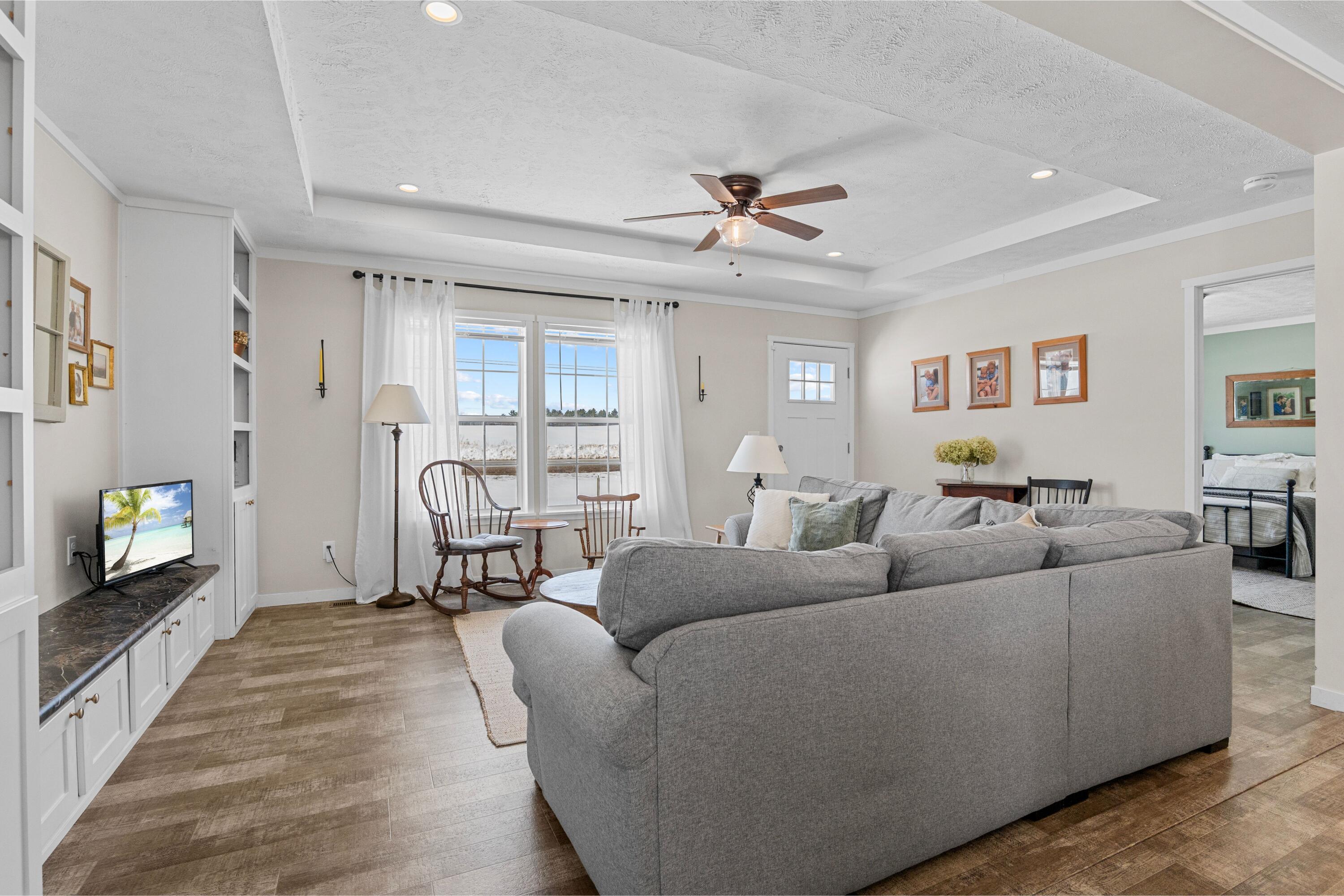 210 Eight Rod Road