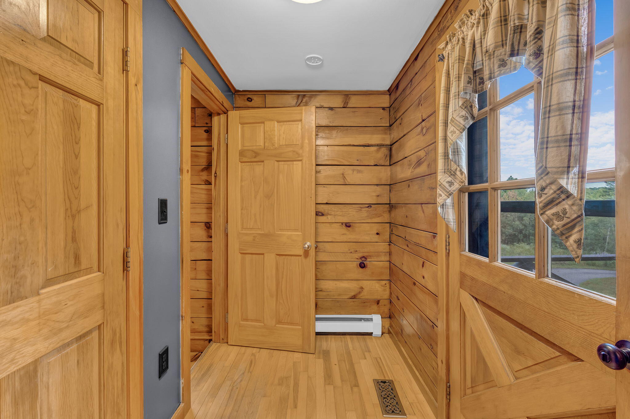 1811 Stage Road