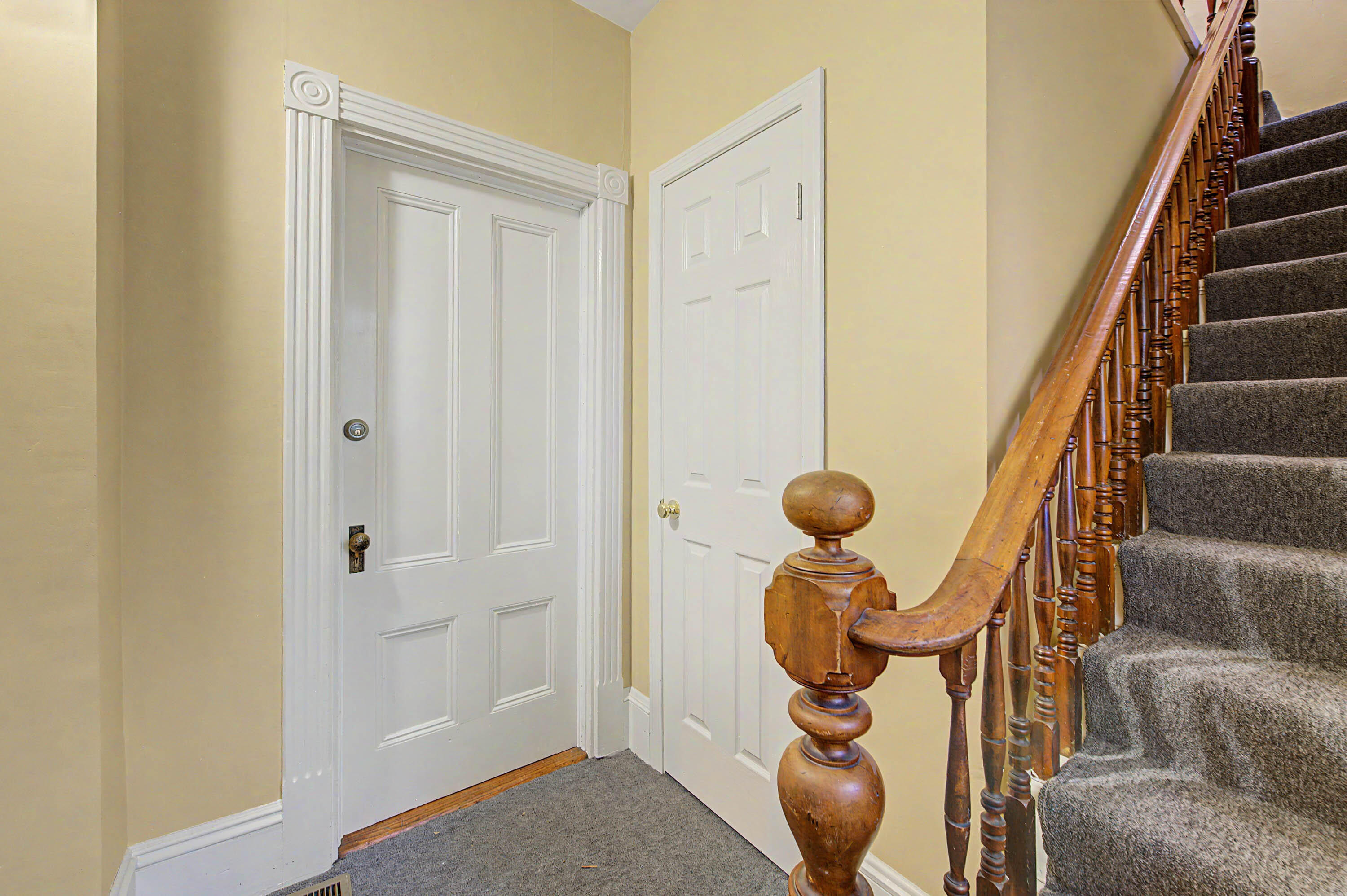 10 Maple Street